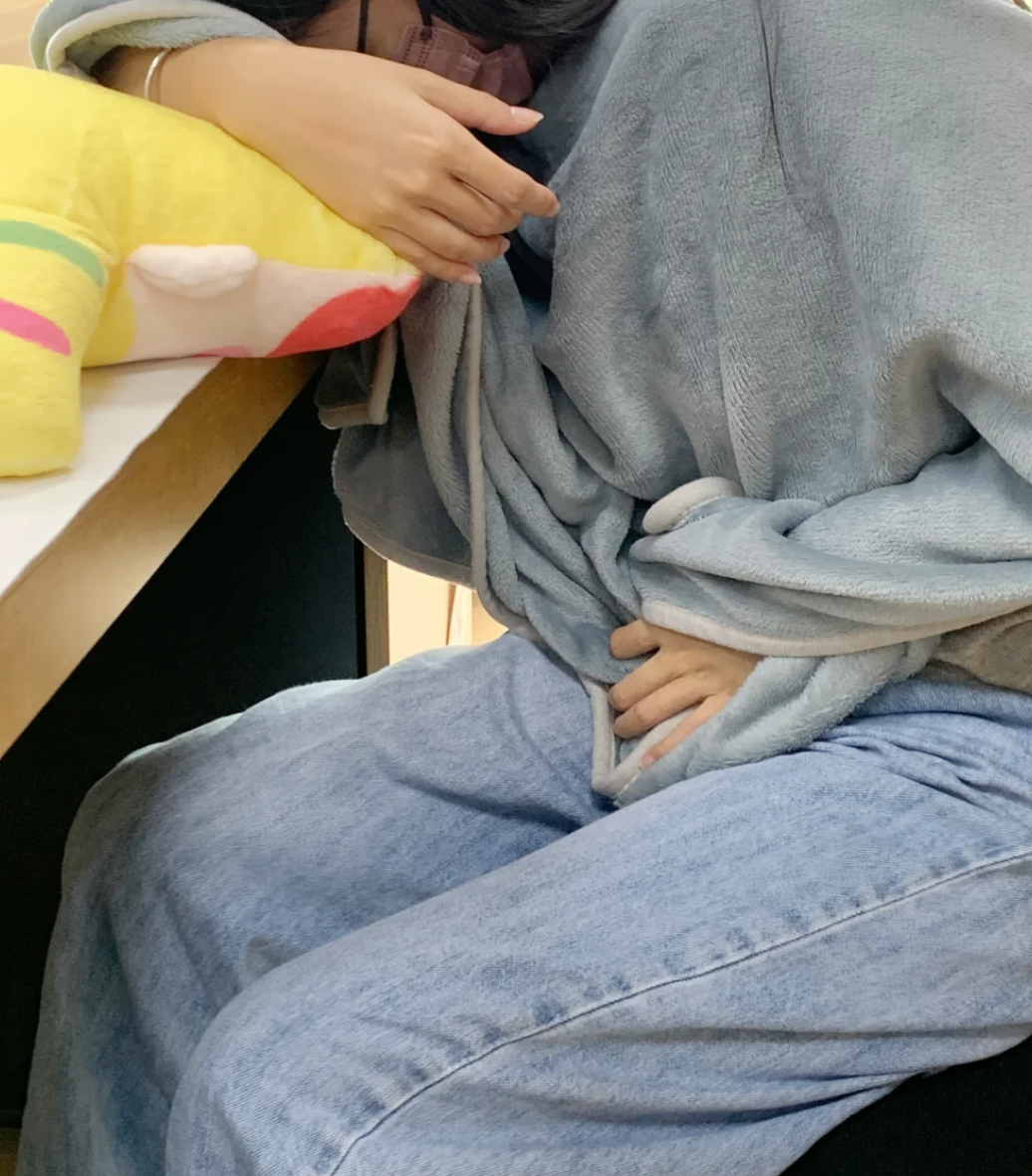 来月经肚子疼还恶心呕吐是怎么回事?
