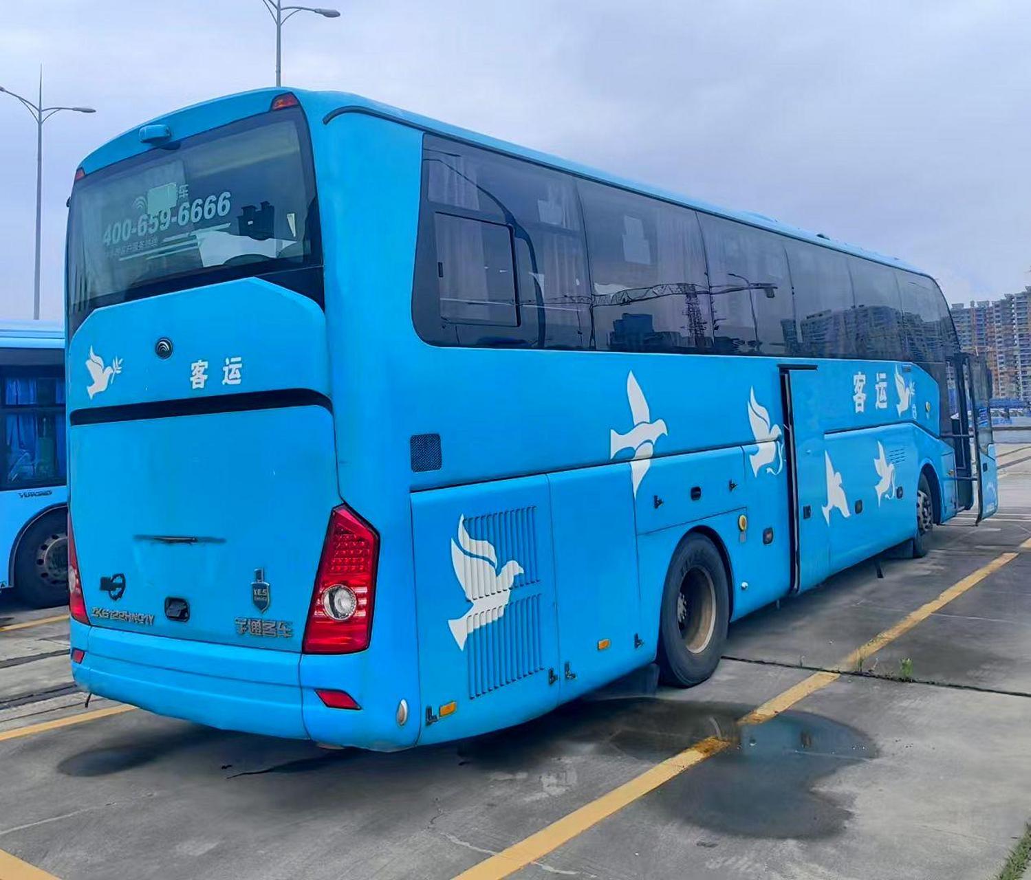 一台13年53座宇通6122-lng 两台13年12月49座宇通6122-lng 公路客运