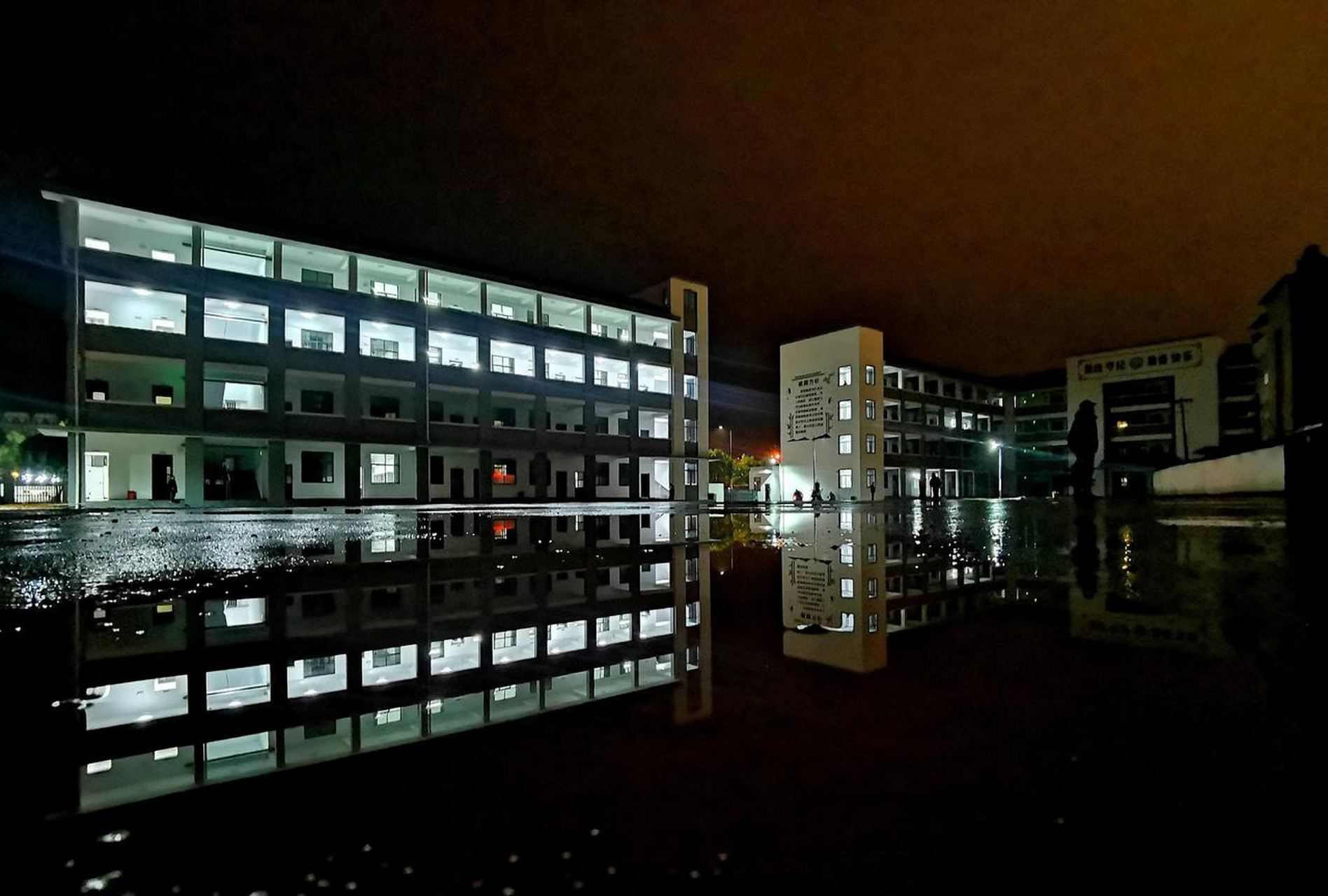 打卡铅山县实验小学新教学楼,比老的好很多, 铅山 铅山身边事