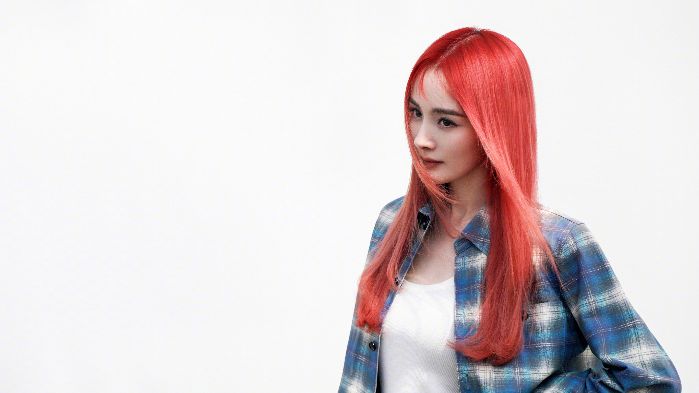 杨幂 x 嘉人now春季刊封面