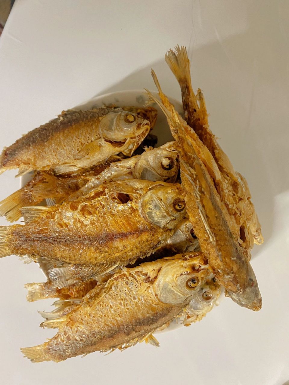 骨酥又肉爛的美味悶糟魚 今天動手做一道下酒硬菜,骨酥肉爛的悶糟魚.