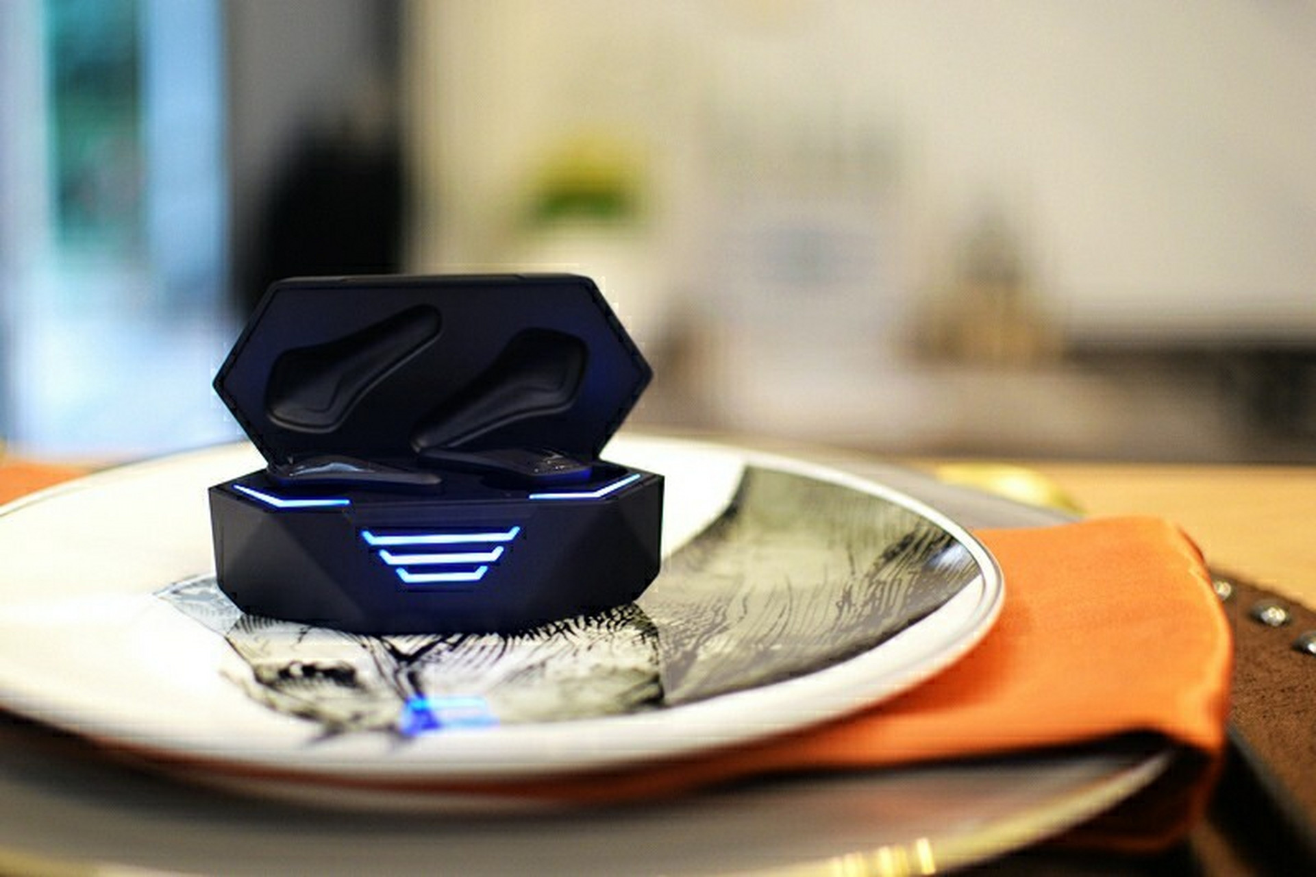 tezo真无线蓝牙耳机,狼队特别款,高品质音源,延迟低至45ms.