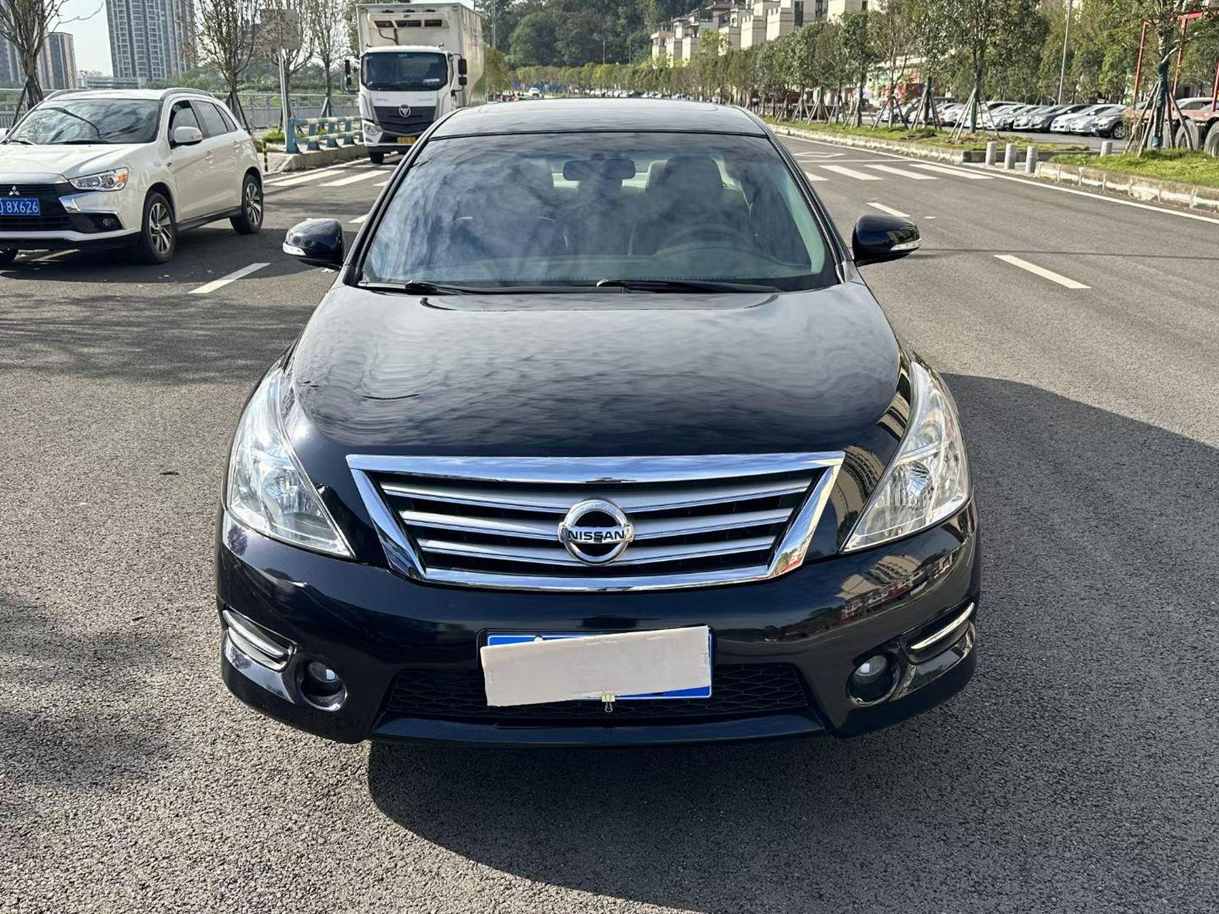 11上牌日产天籁2.5v6发动机