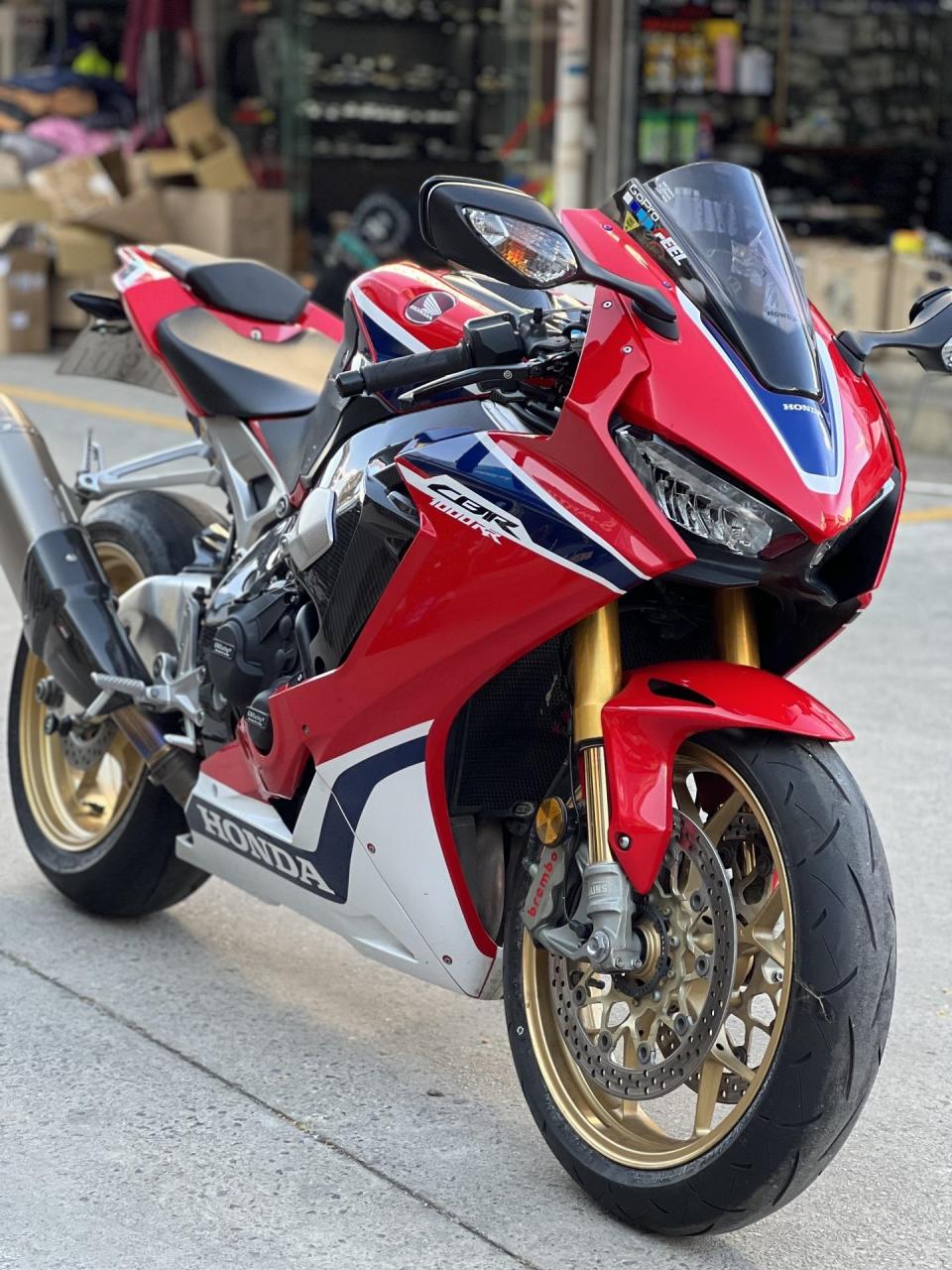 本田cbr1000rr多少钱图片