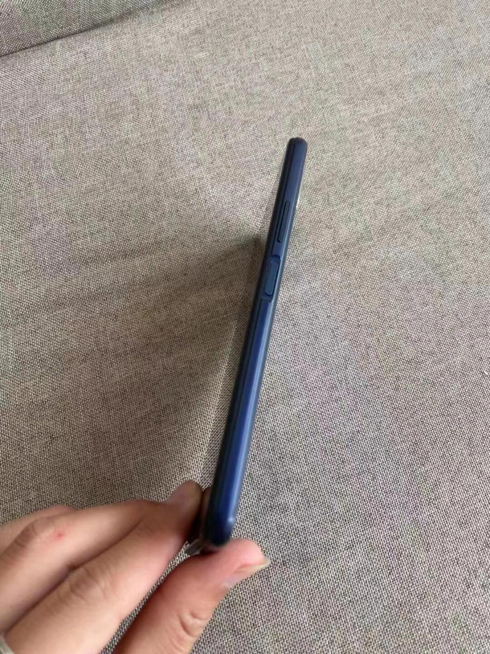 vivo y31s 477128内存 成色新 机器原装无拆修 功能正常 侧边指纹