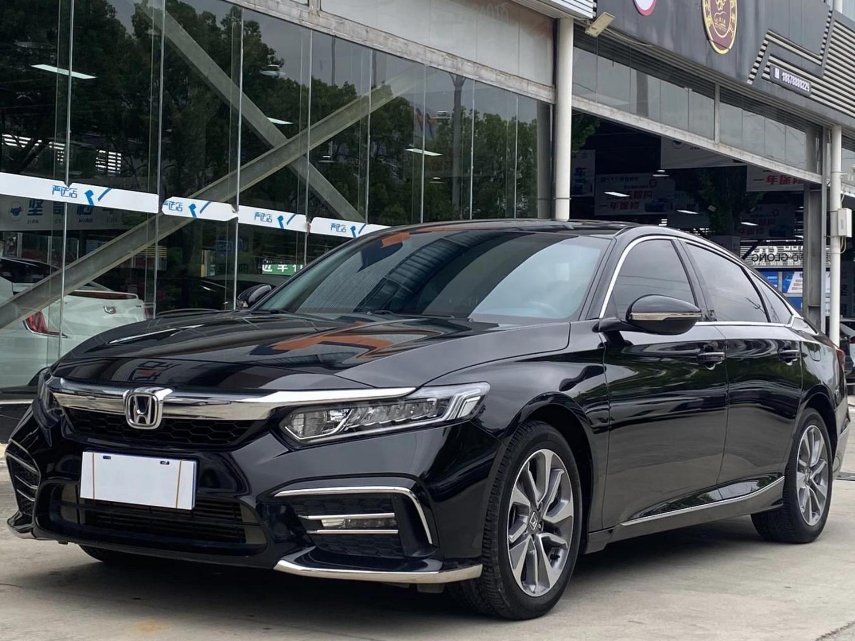 【品牌车系】本田 英仕派  【车型名称】2019款 260turbo 精致版 国v