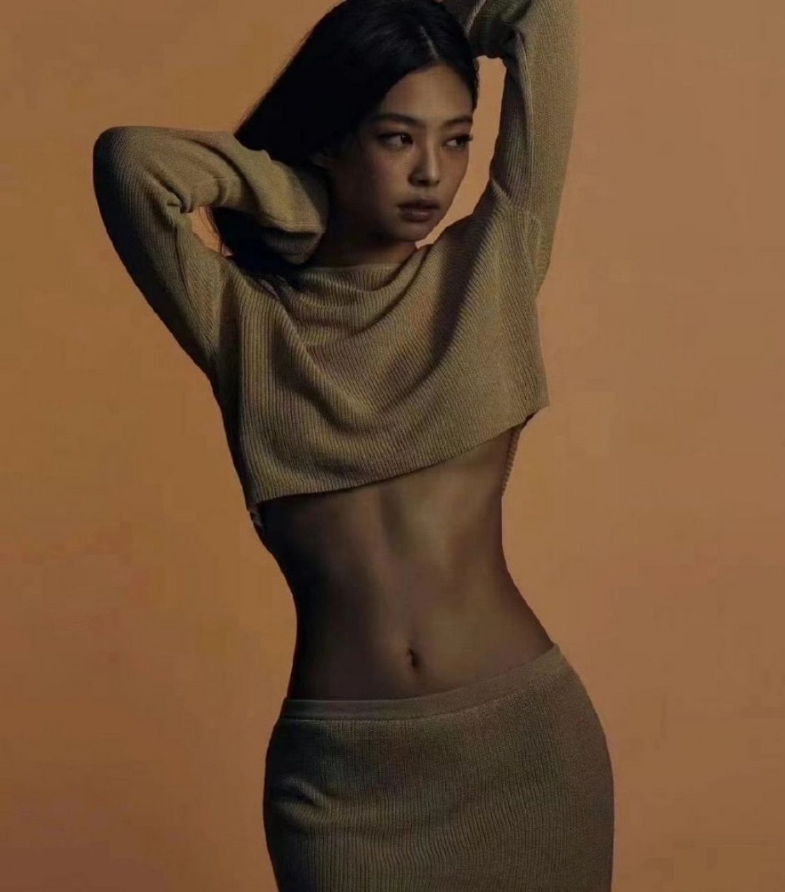 jennie的身材比例竟然是黄金比例