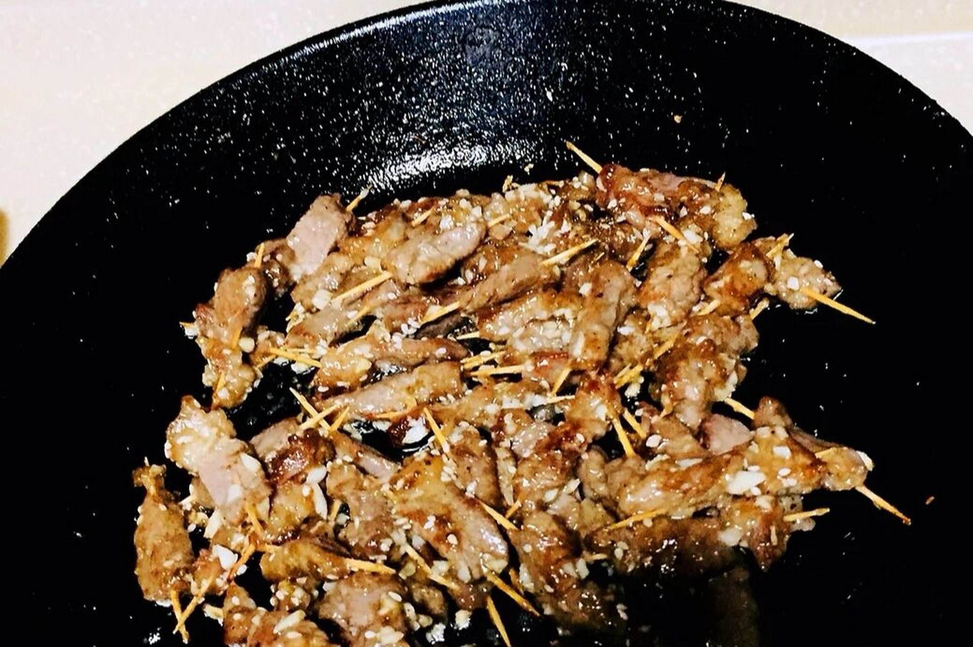 一抢而空的孜然牙签羊肉 嫩滑好吃的孜然羊肉 1.