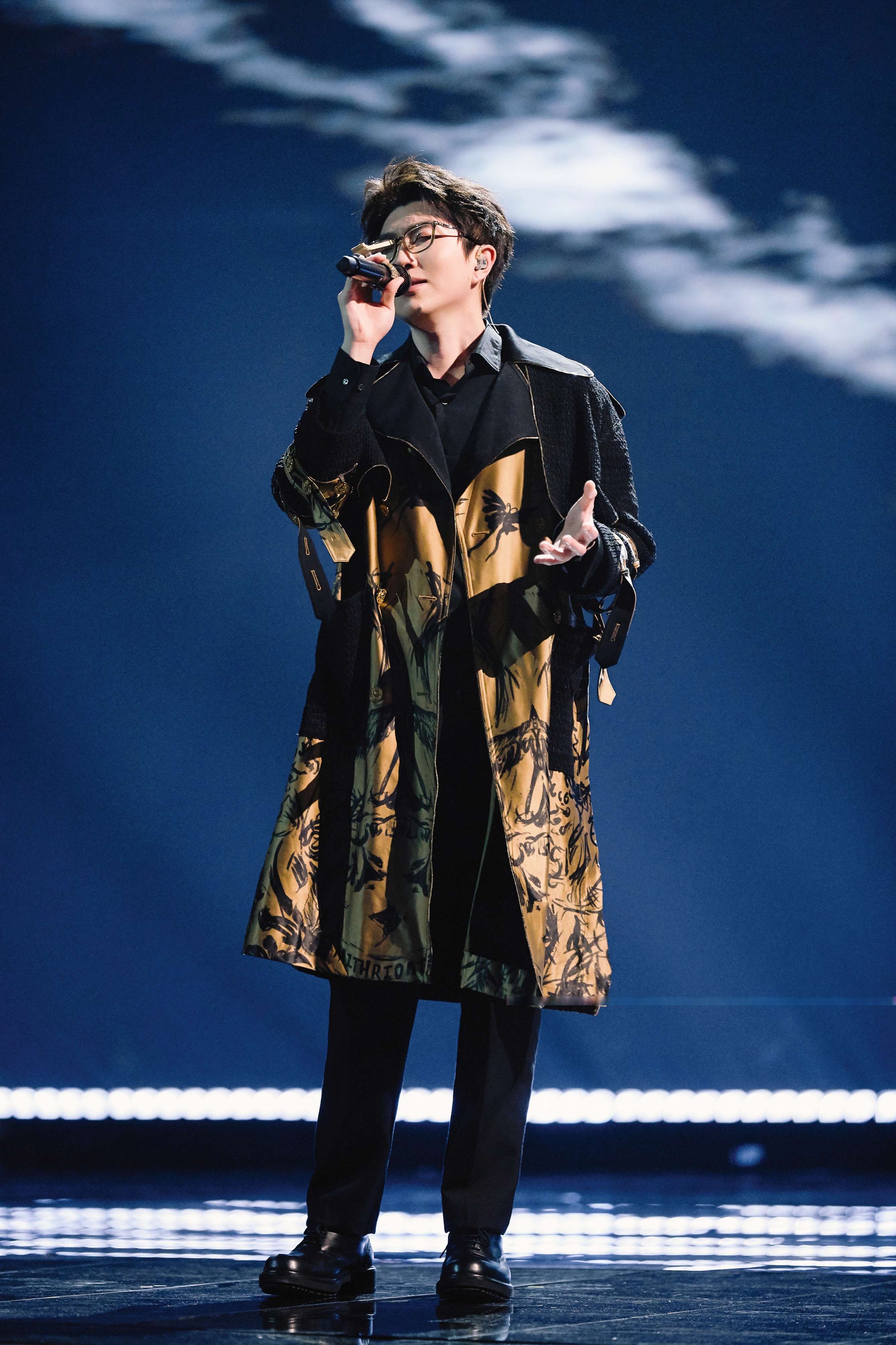 毛不易全新专辑冒险精神#当一切都运行在已知轨道,又是否还有「冒险