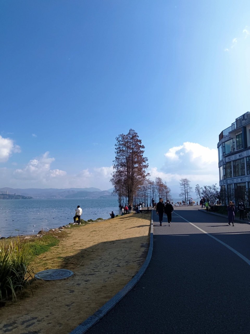 大理洱海边龙龛码头s湾太漂亮了 这里很能片 大理洱海边龙龛码头 这里