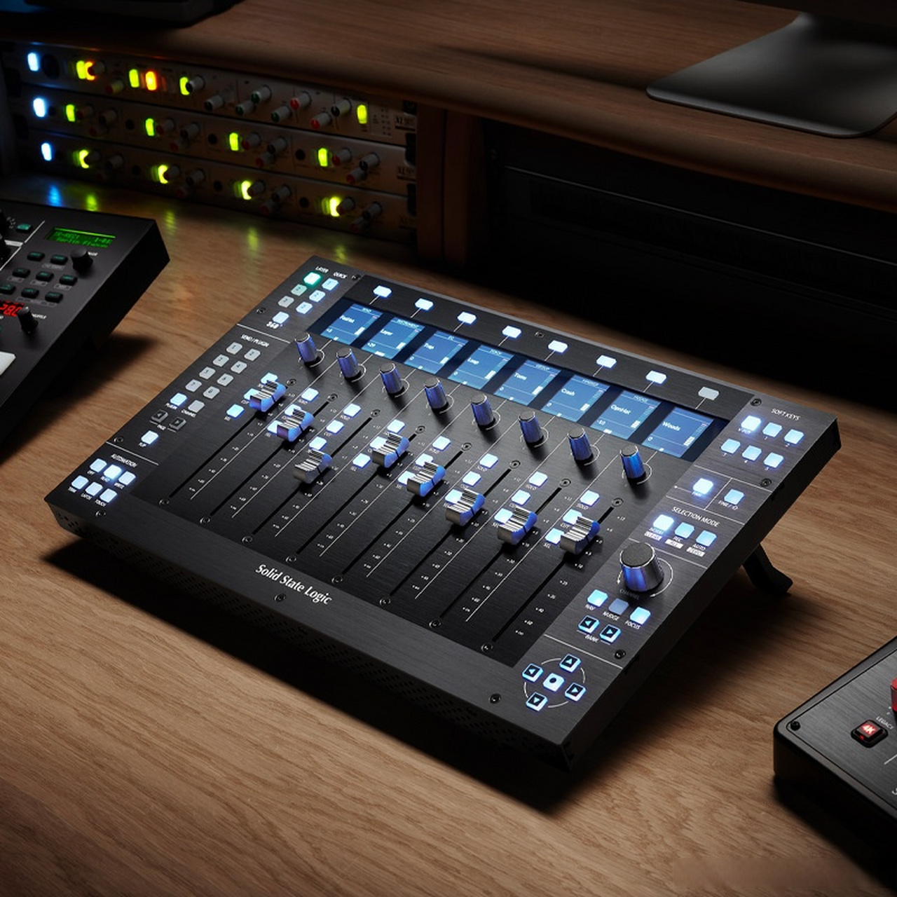 solid state logic ssl uf8录音棚控制器数字音频混音台uc1插件  uc1