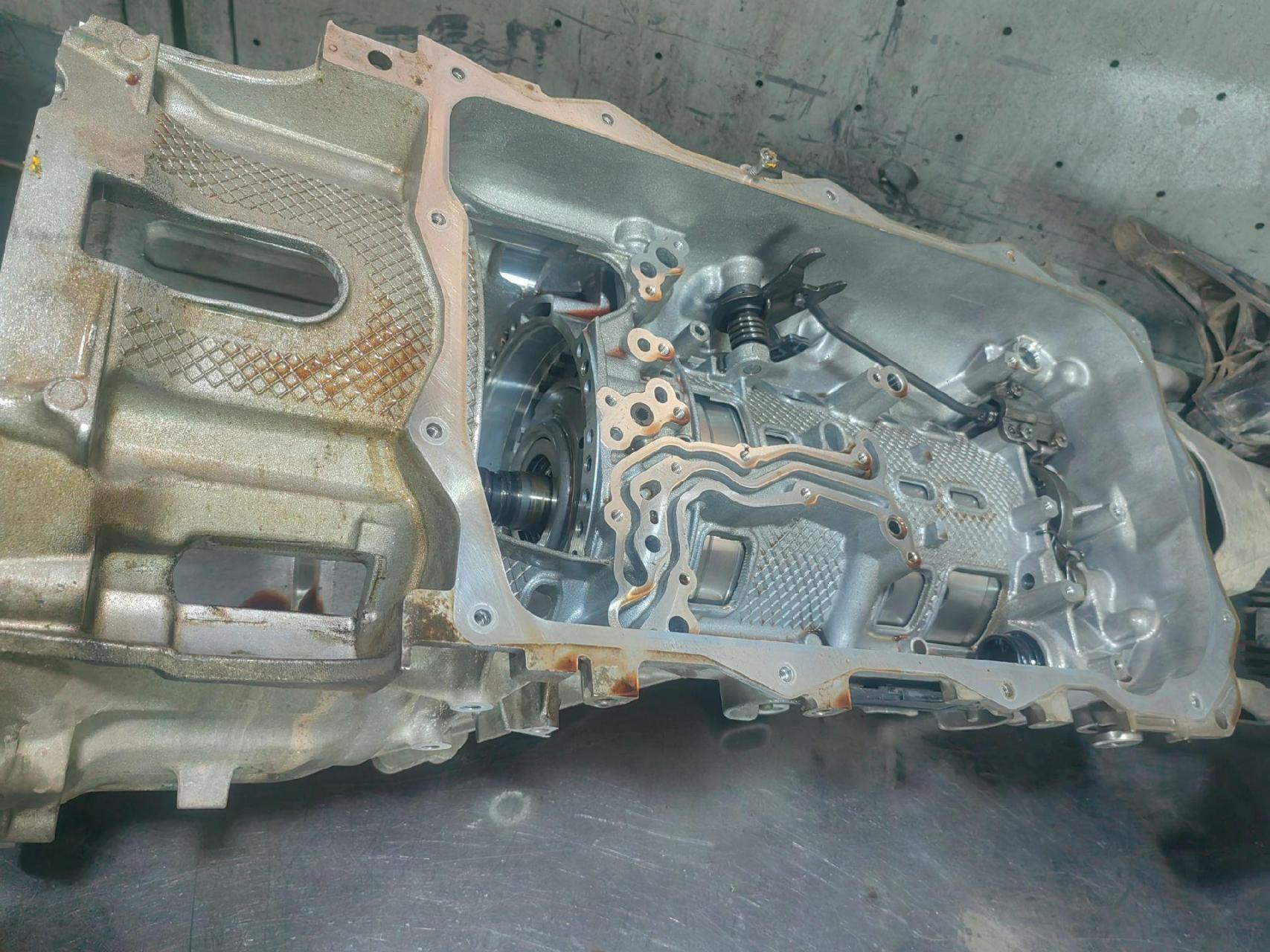 宝马525配备采埃孚8at变速箱挂档不走完美修复