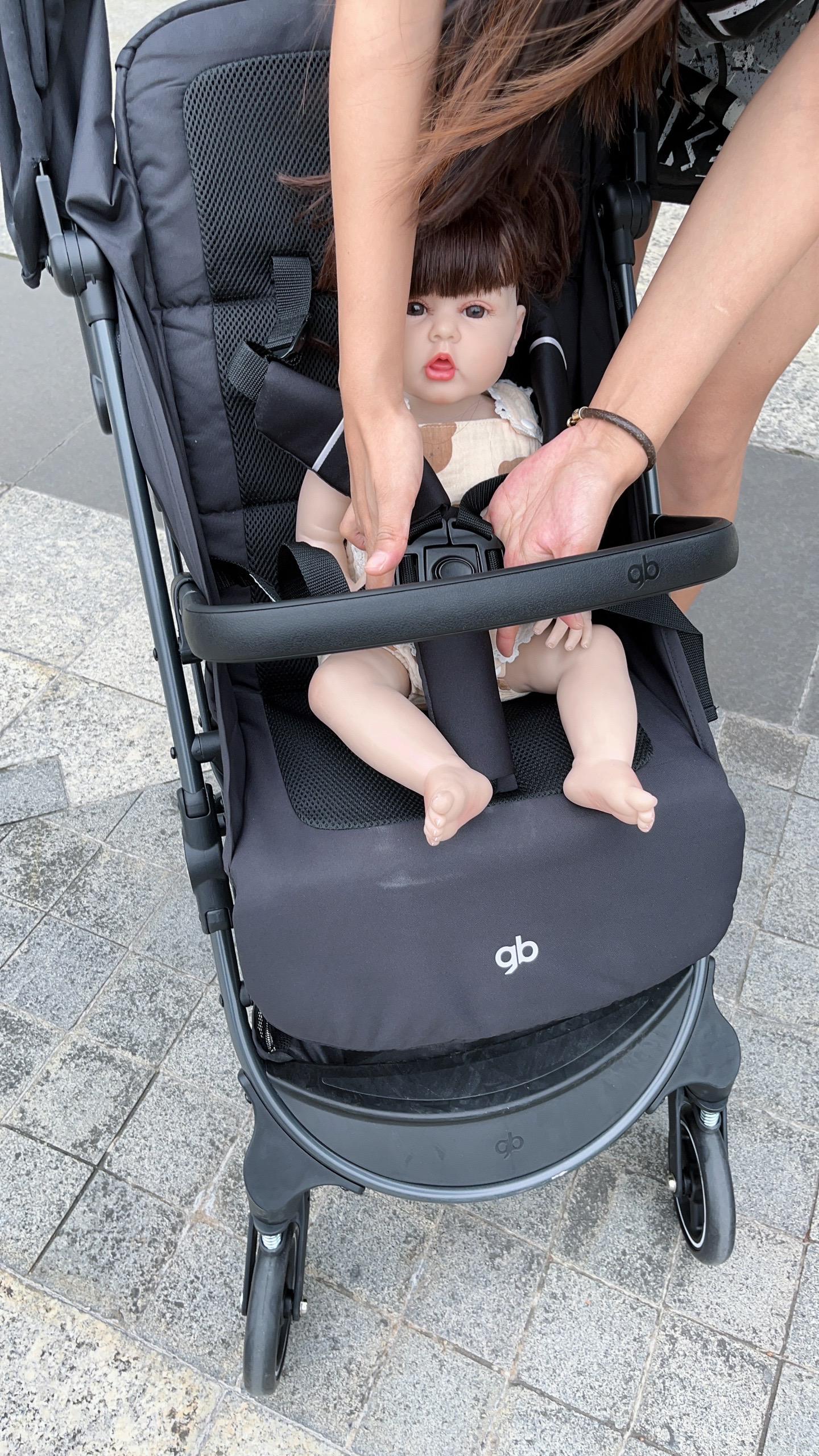 好孩子5.9kg婴儿车.宝宝出生了,给宝宝准备一个安全的成长环境吧!
