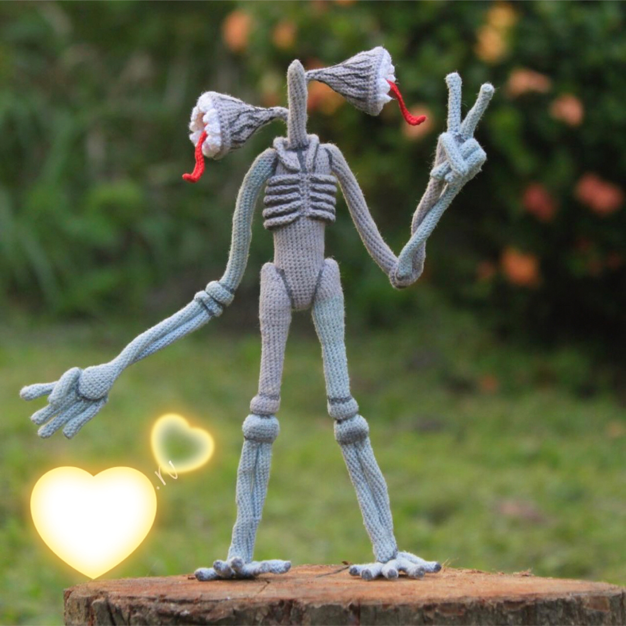 警笛头～ 由特雷弗·亨德森(trevor henderson)创造.