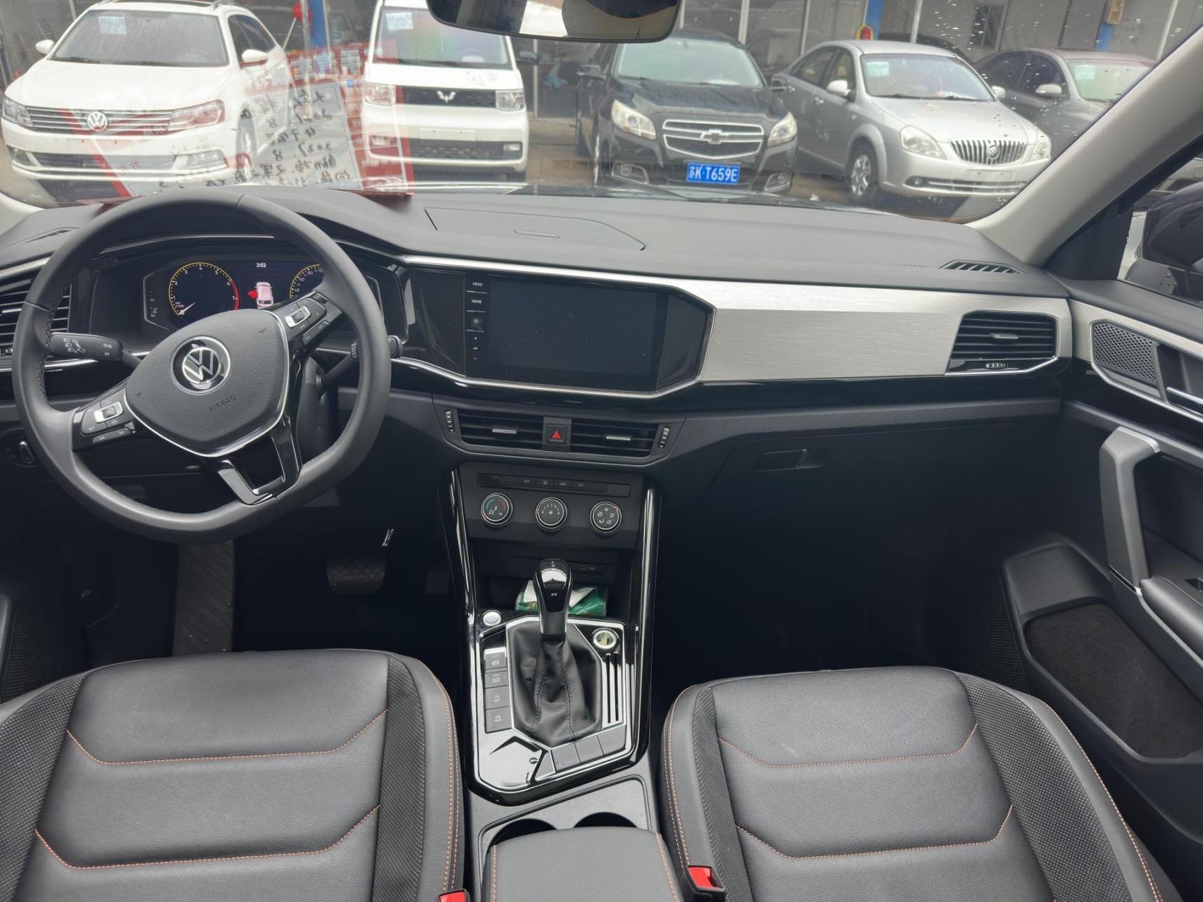 出售一汽大众探岳:2021年8月上牌,2.