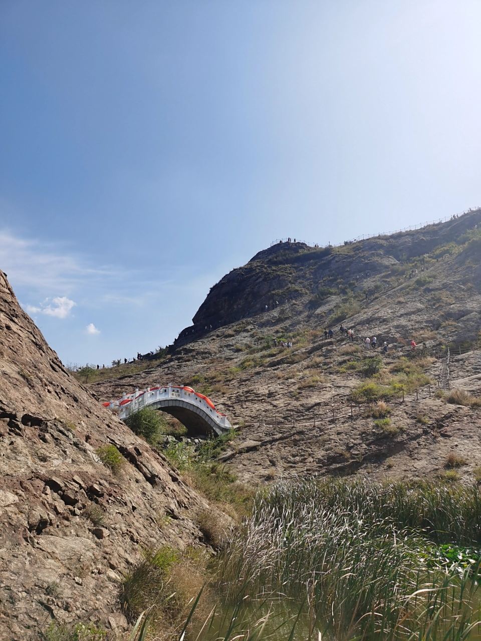 营口鲅鱼圈 熊岳望儿山 营口鲅鱼圈 熊岳地标 —望儿山 以母爱为主题