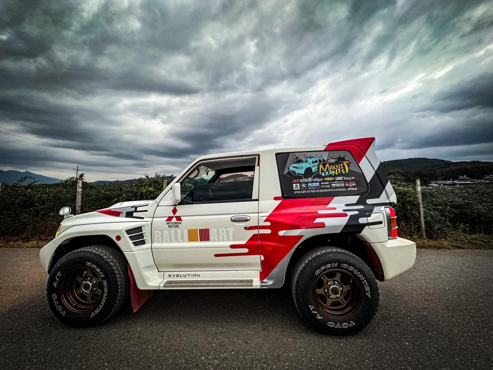 三菱 pajero v55 evo 成龙同款战神!自用收藏品!分享一下!