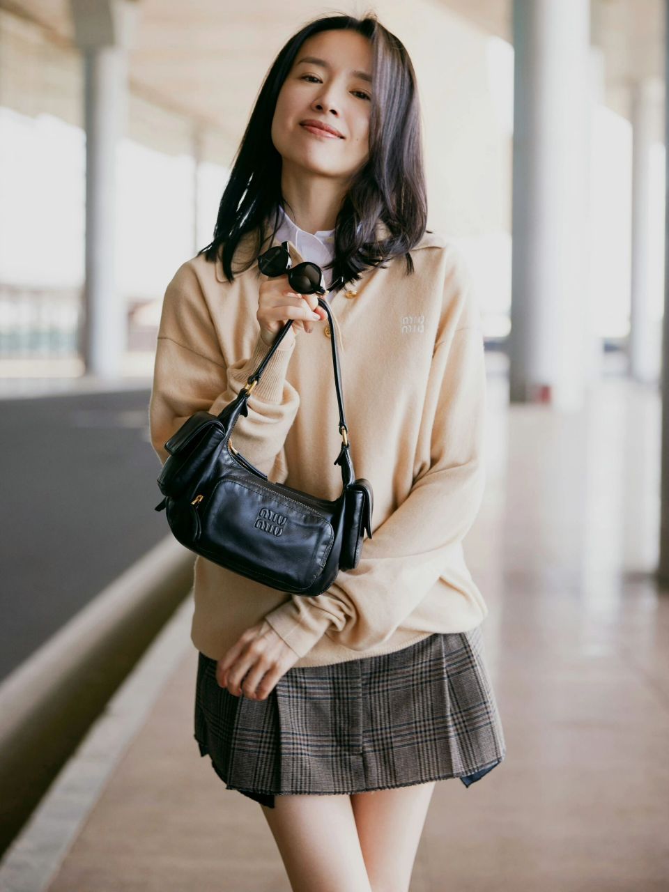 复古的秋日穿搭,启程巴黎时装周～ 	 #董洁# #董洁同款# #董洁穿搭