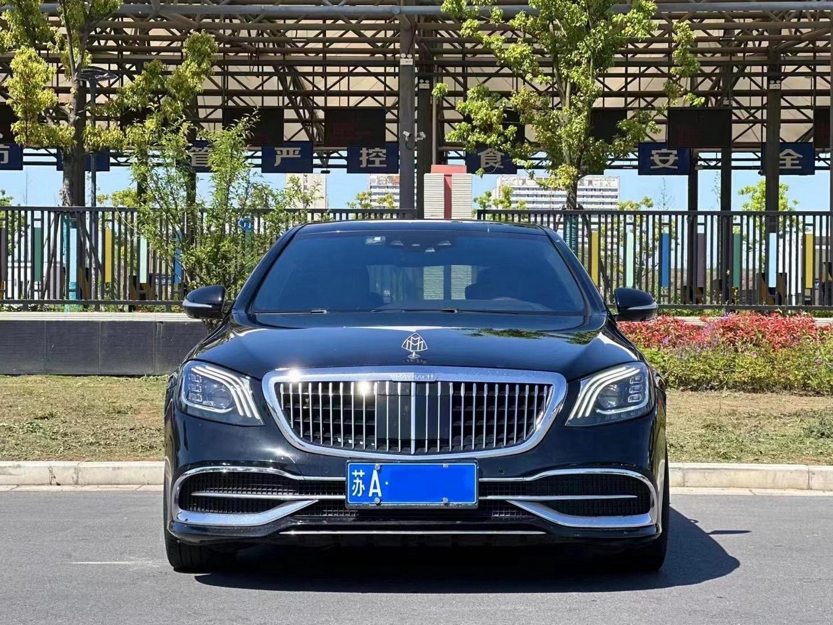 2016年奔驰s400迈巴赫,公里数表显11万多,有个,18万理赔价格便宜