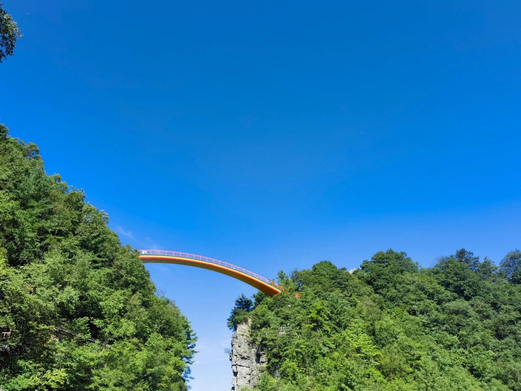 神农架之天燕 大九湖 day1 下午郑州出发,六个多小时到松柏镇,住松柏