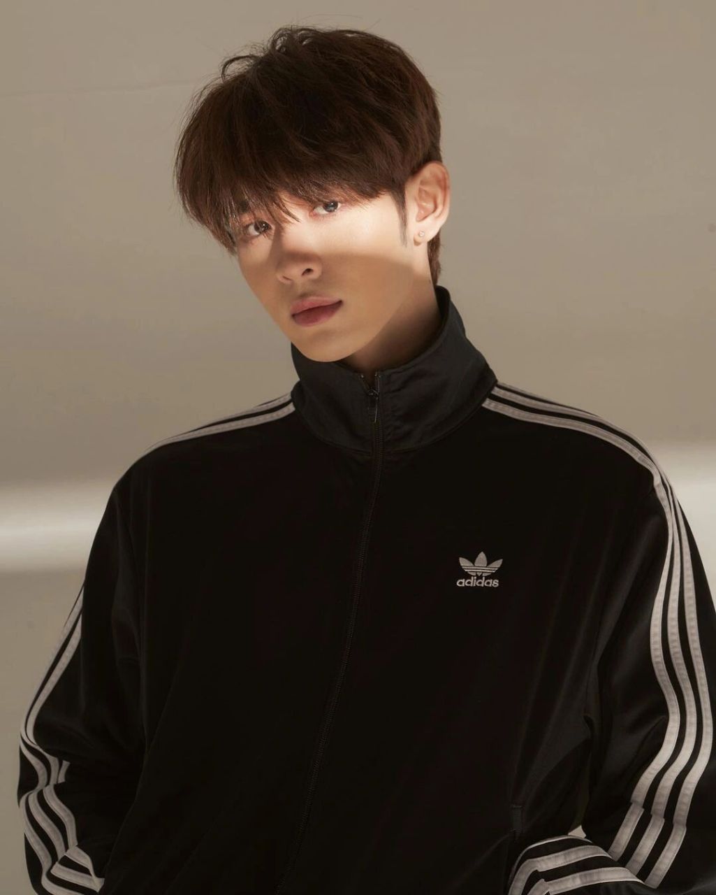 某人换头像了jamessu程浩颜 走过路过的留下一张susu美照,好东西要