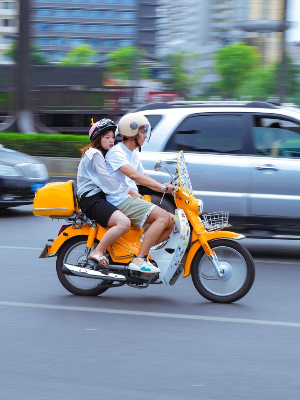 洛嘉 后浪  06: 6480~6880 2. 嘉陵coco  06: 5680~6980 3.