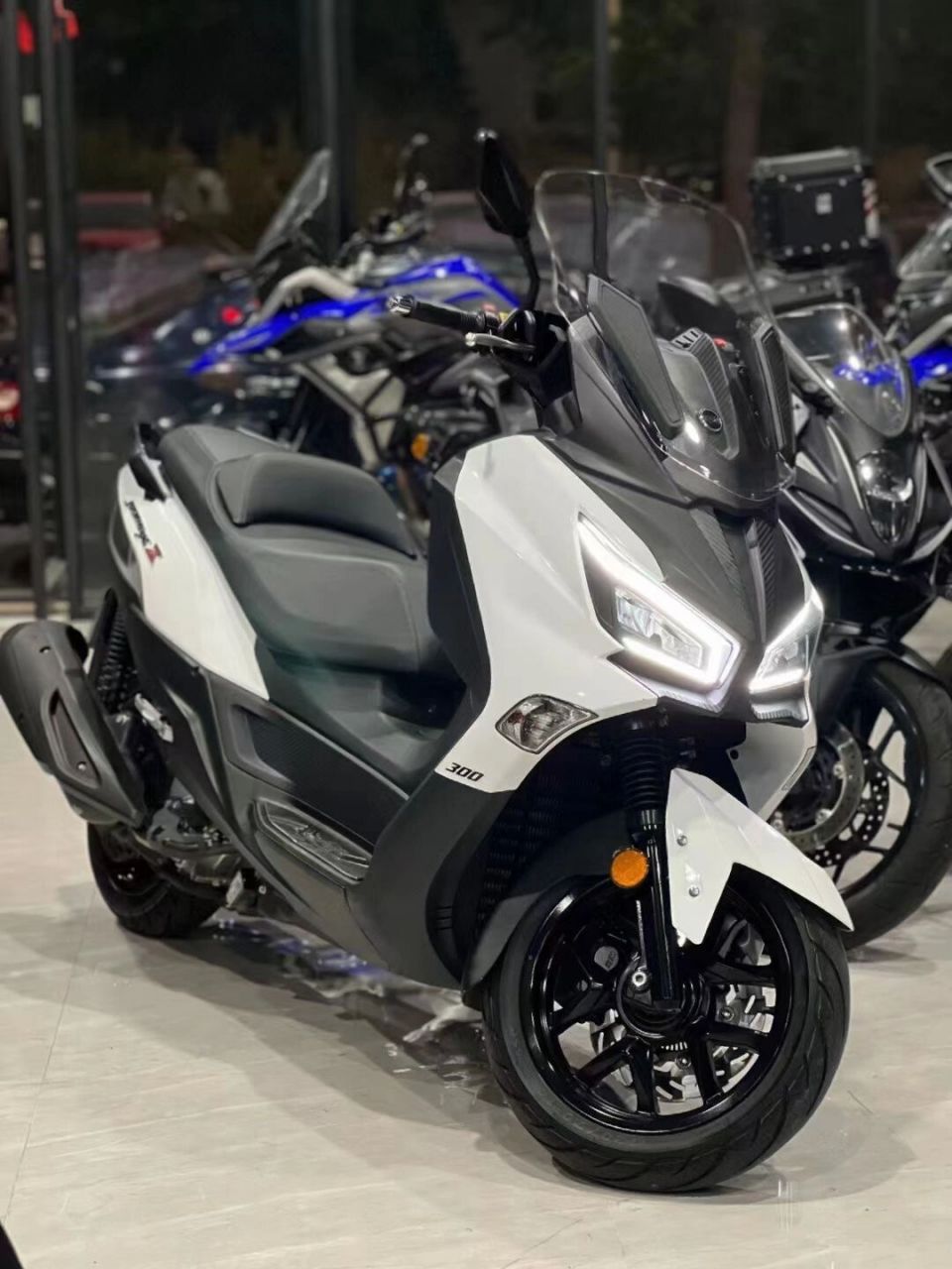 2020年新款三阳九妹z300 到货 三阳joymax z300 2020年 行驶12000公里