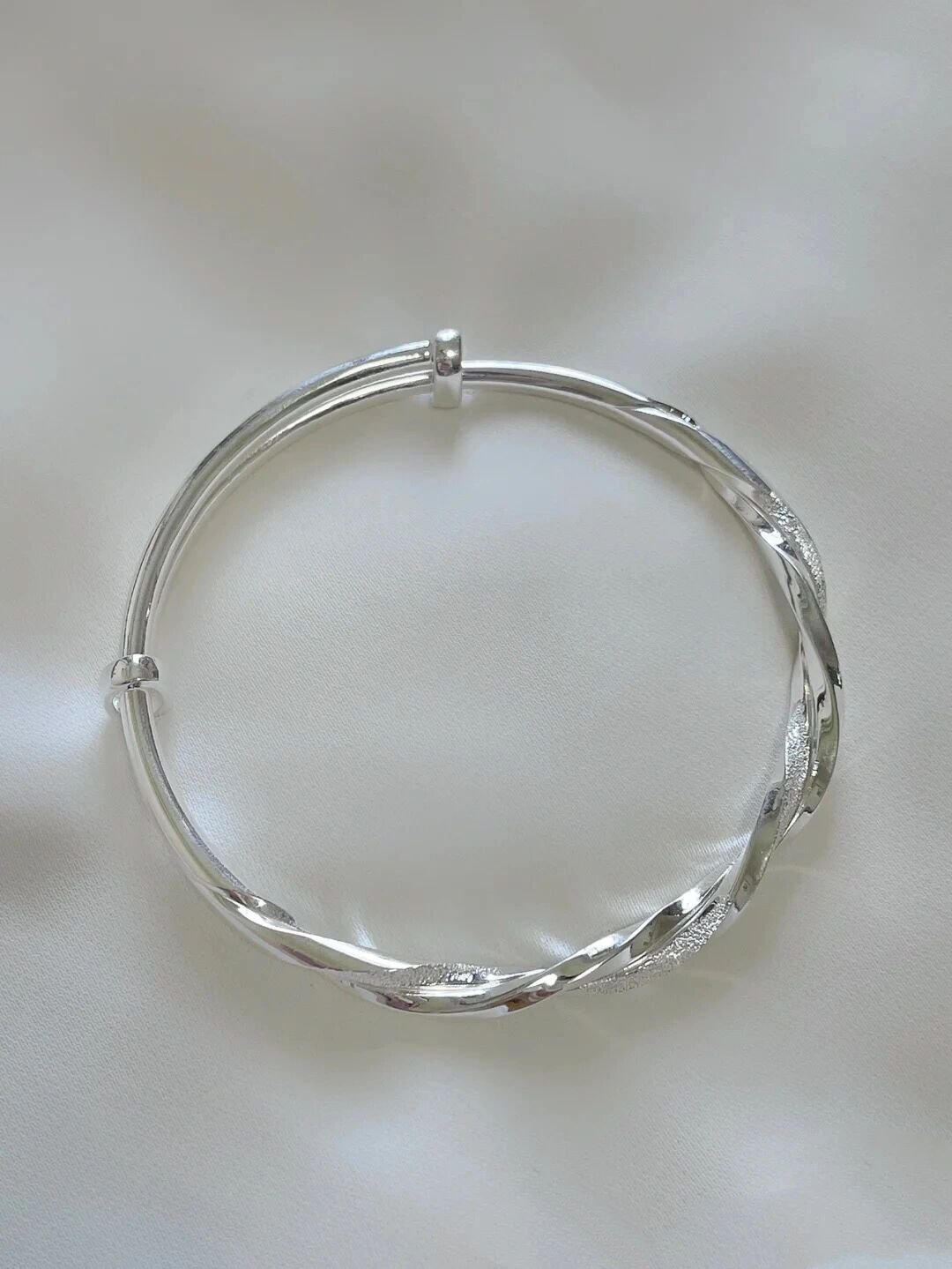 莫比乌斯手镯的寓意 莫比乌斯环的寓意是 | wil always be on your