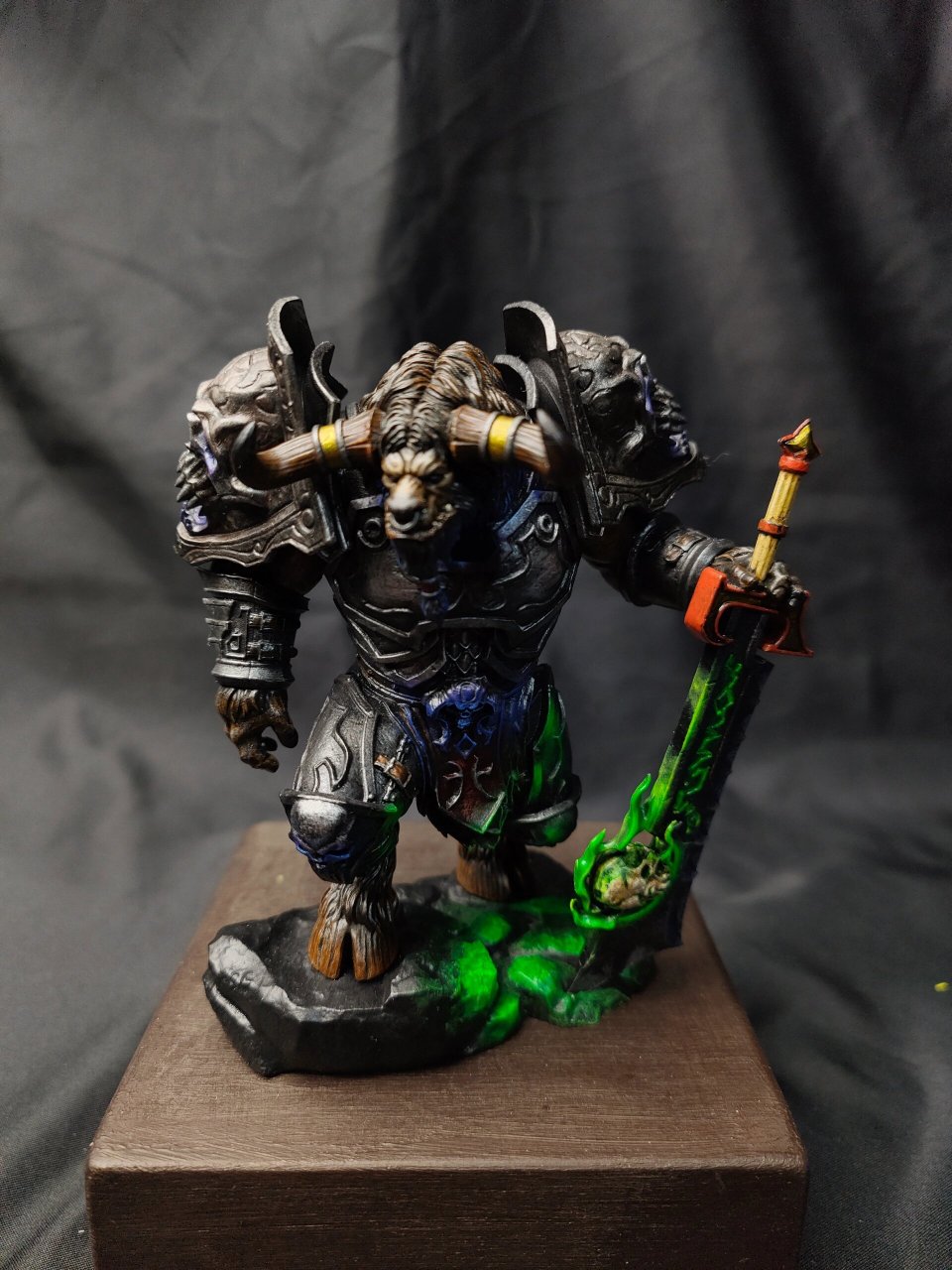 魔兽世界手办t3牛头人战士他来了! 捡漏款!