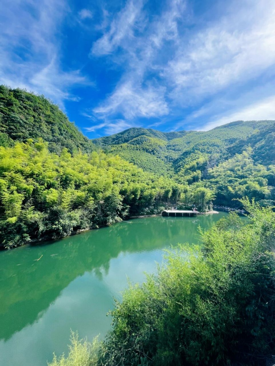 其实整个莫干山山脉很长,我们去的路线避开了收费的景区,但是景色上来