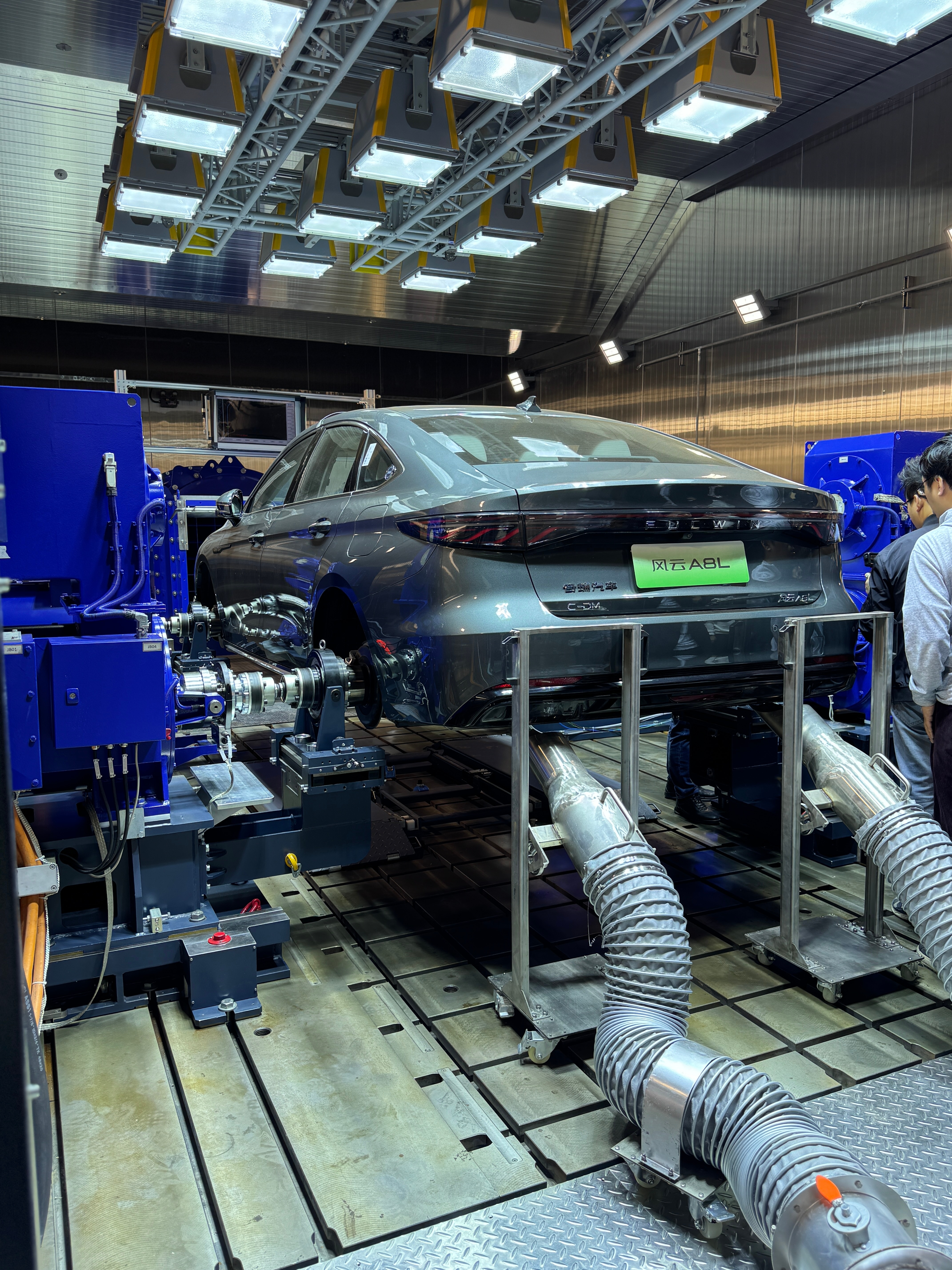 这次他们搞了奇瑞发动机实验室图片