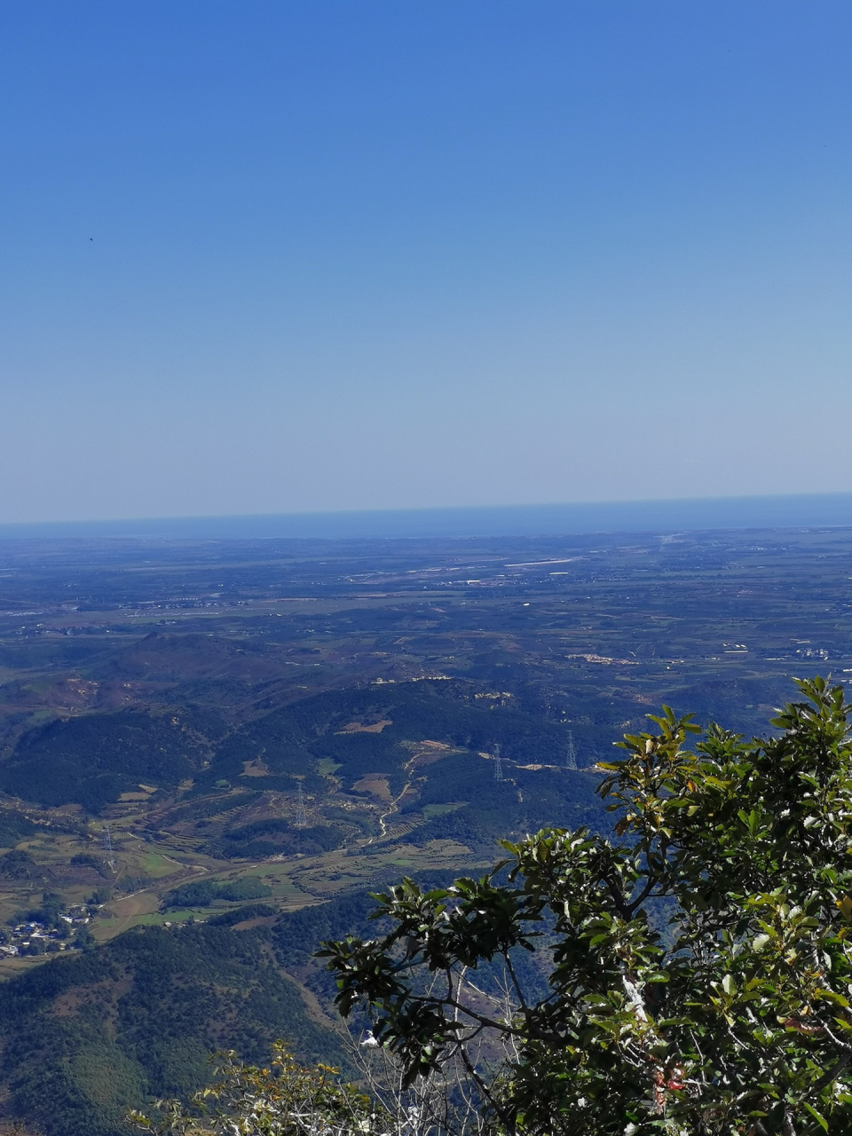 绥中三山普济寺 三山又称三女峰,三峰并立,高耸入云,古时相传神仙所居