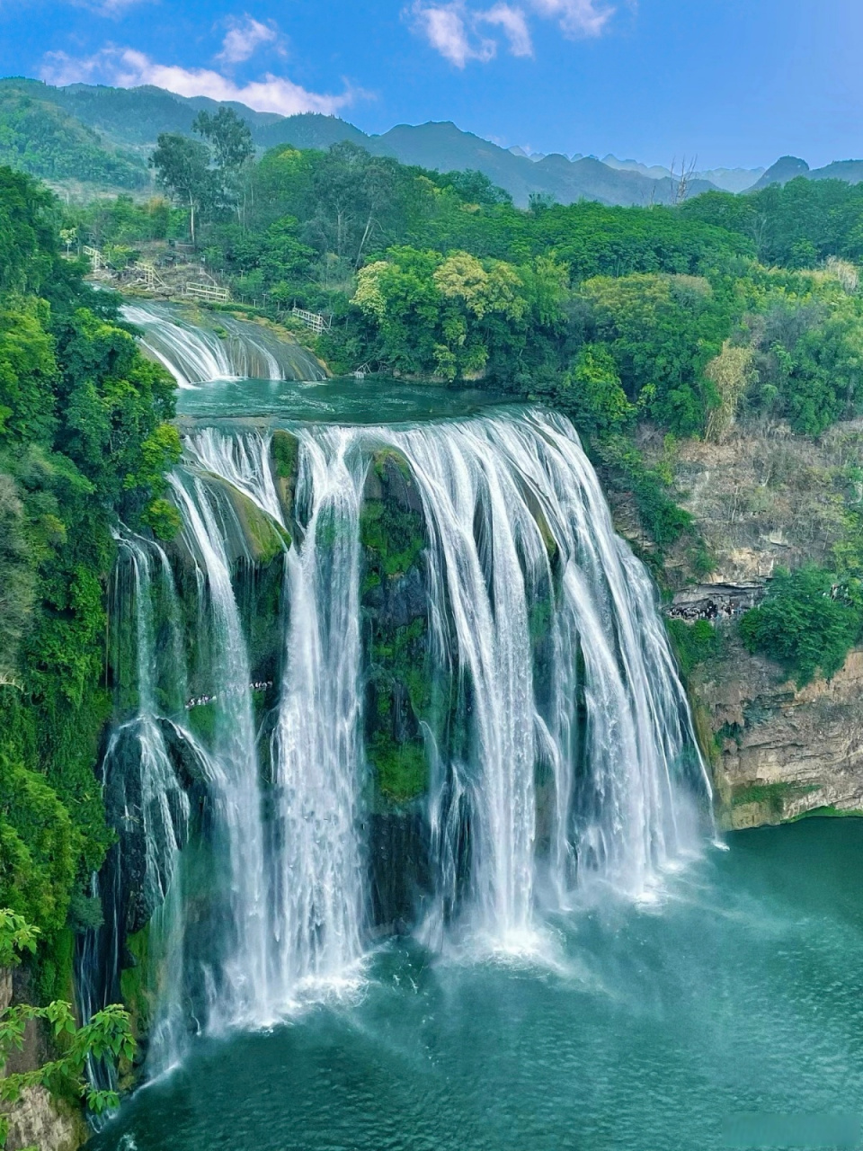 11566 安顺黄果树瀑布:5a级震撼,白练挂壁,夜景更添神秘.