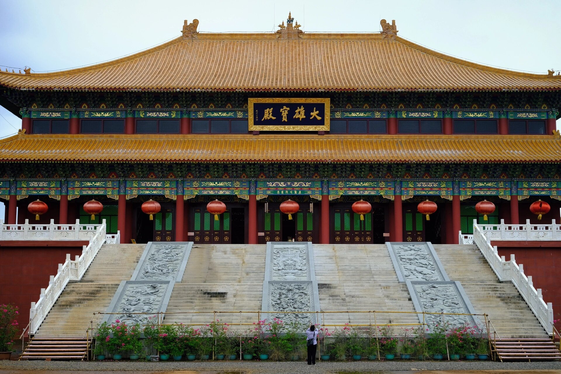 海南灵山寺庙图片