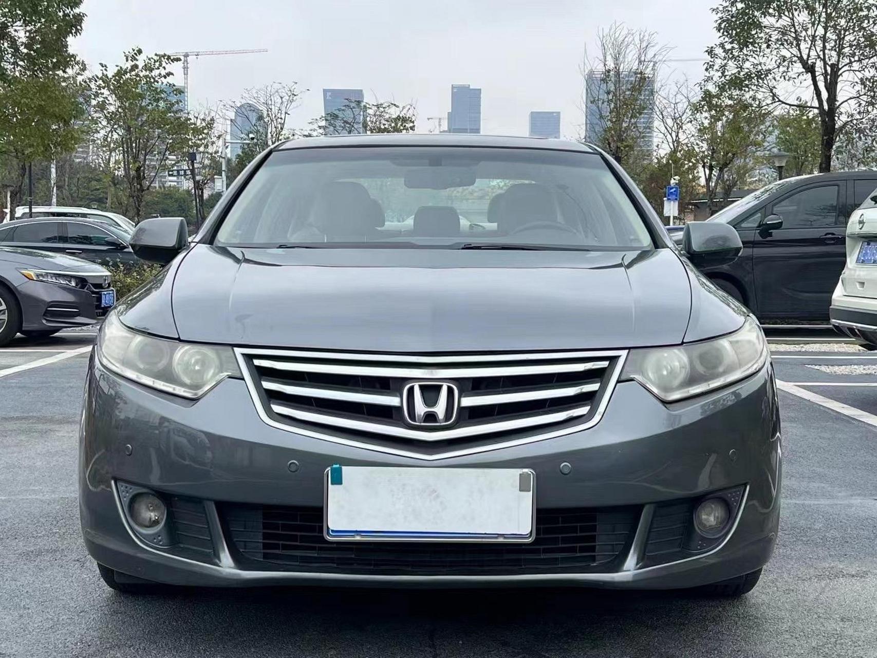 4豪华版 车况精.2010年本田思铂睿2.