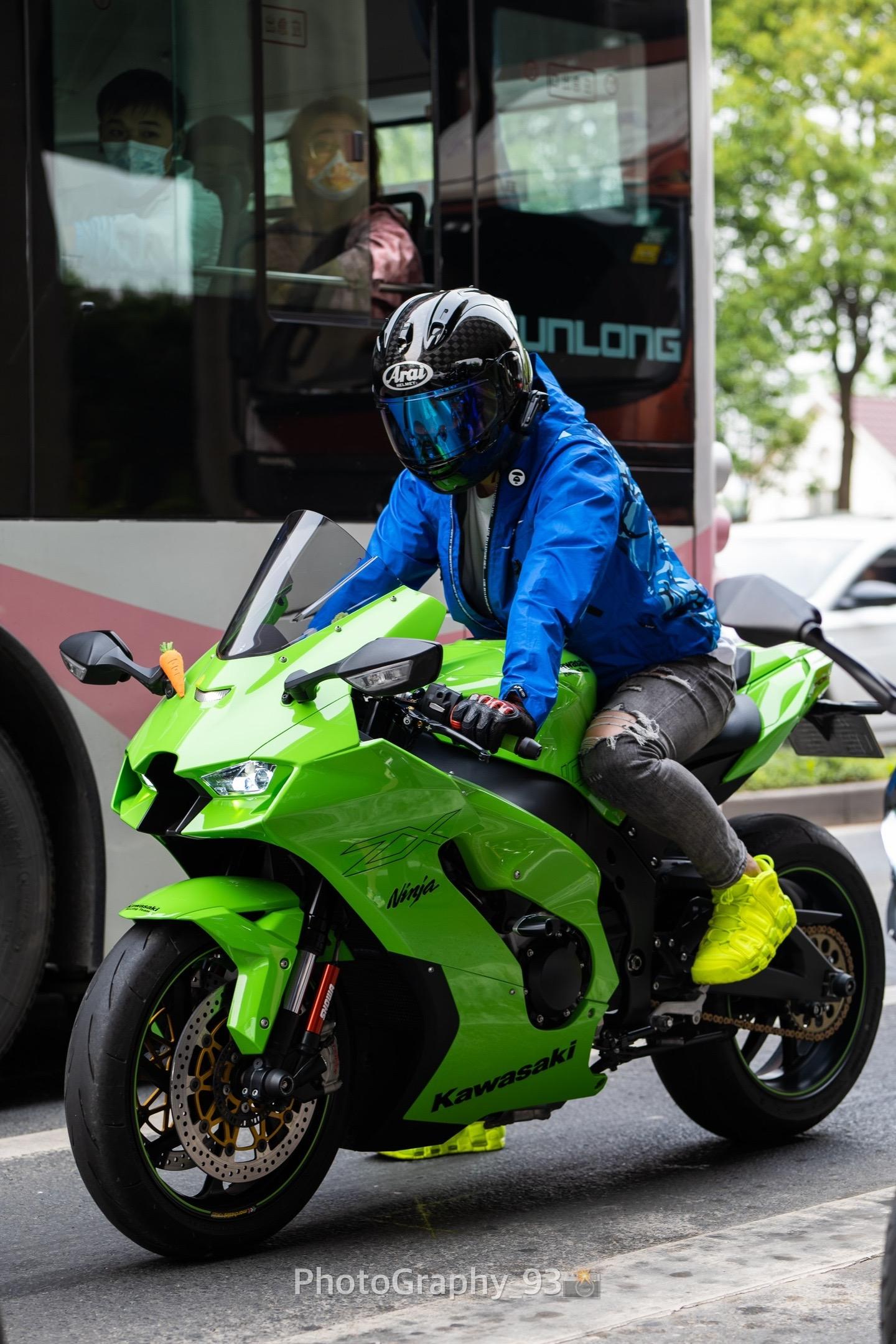 "川崎大牛zx10rr 机车壁纸