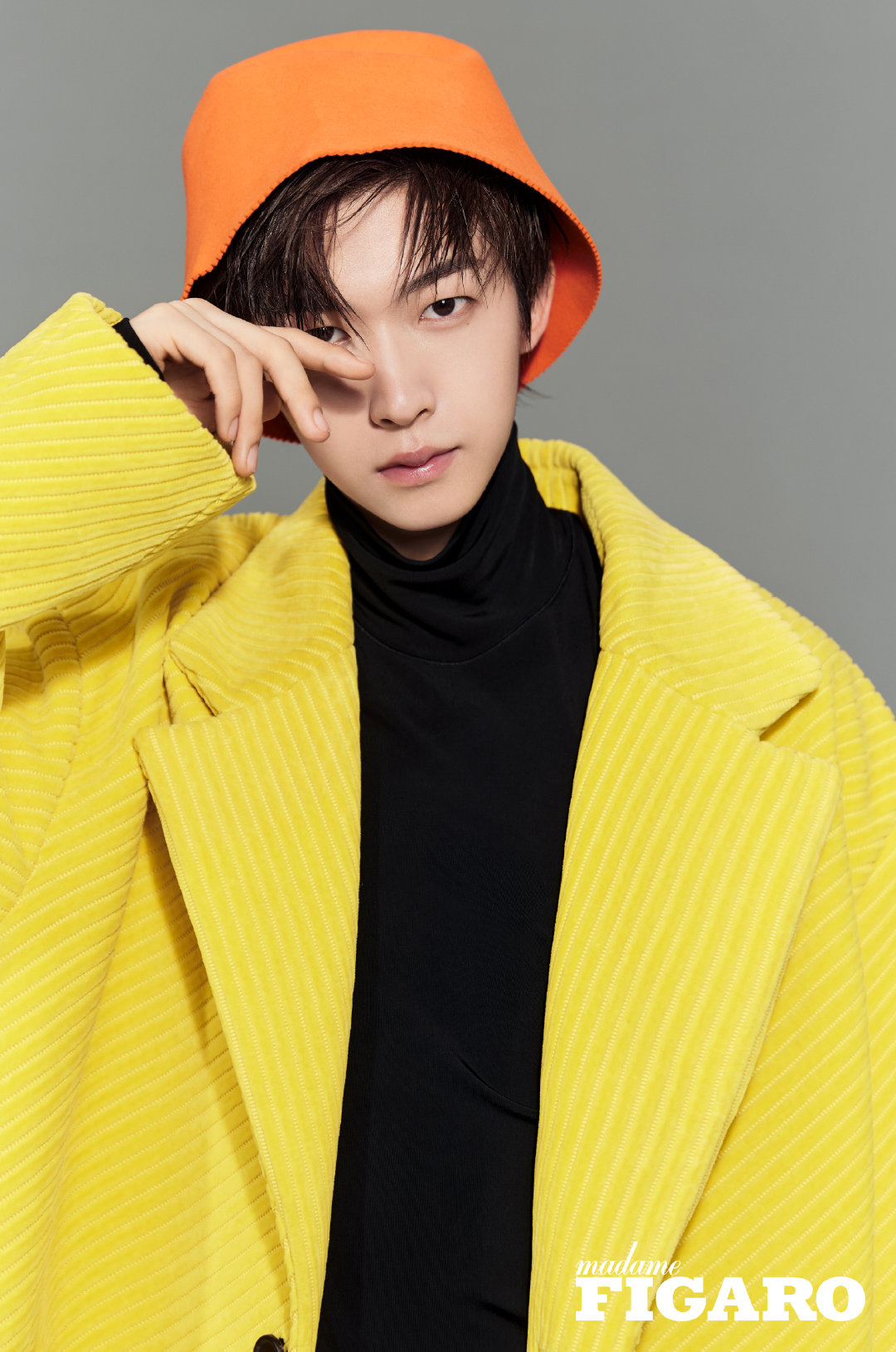 刘宇杂志首封# 在@into1_刘宇 眼中,舞台会教一个人去认同和笃信抖 