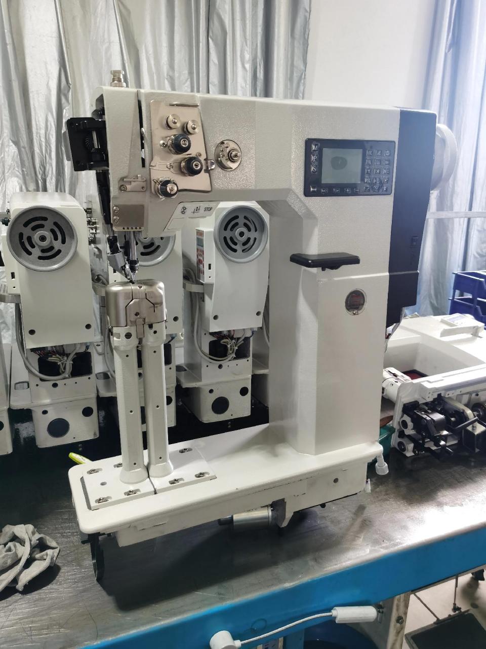 创作灵感 步进双针细柱电脑罗拉车