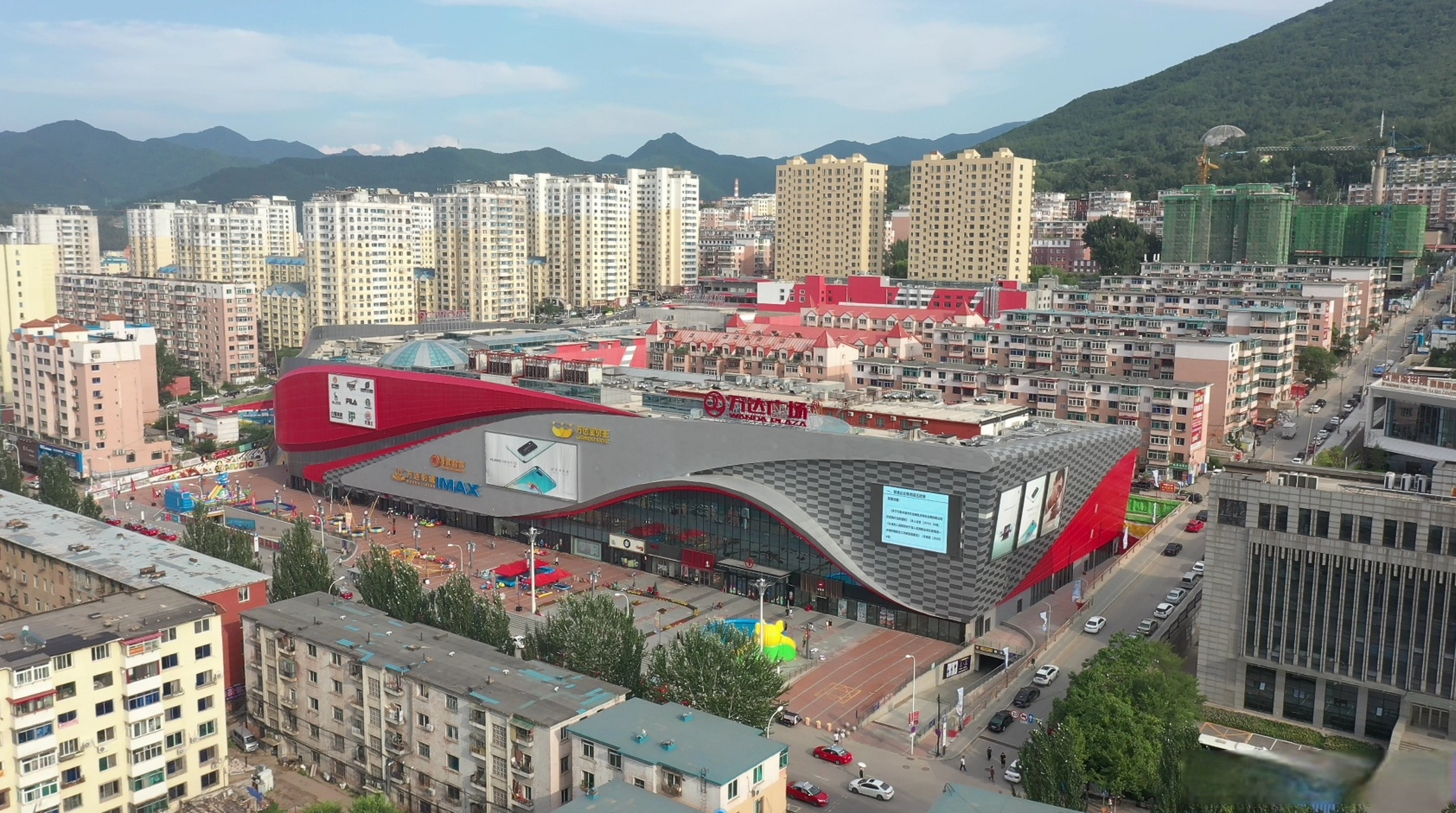 美好辽宁欢迎您# 本溪万达广场 #美味辽宁等您来# 猜猜里面有多少