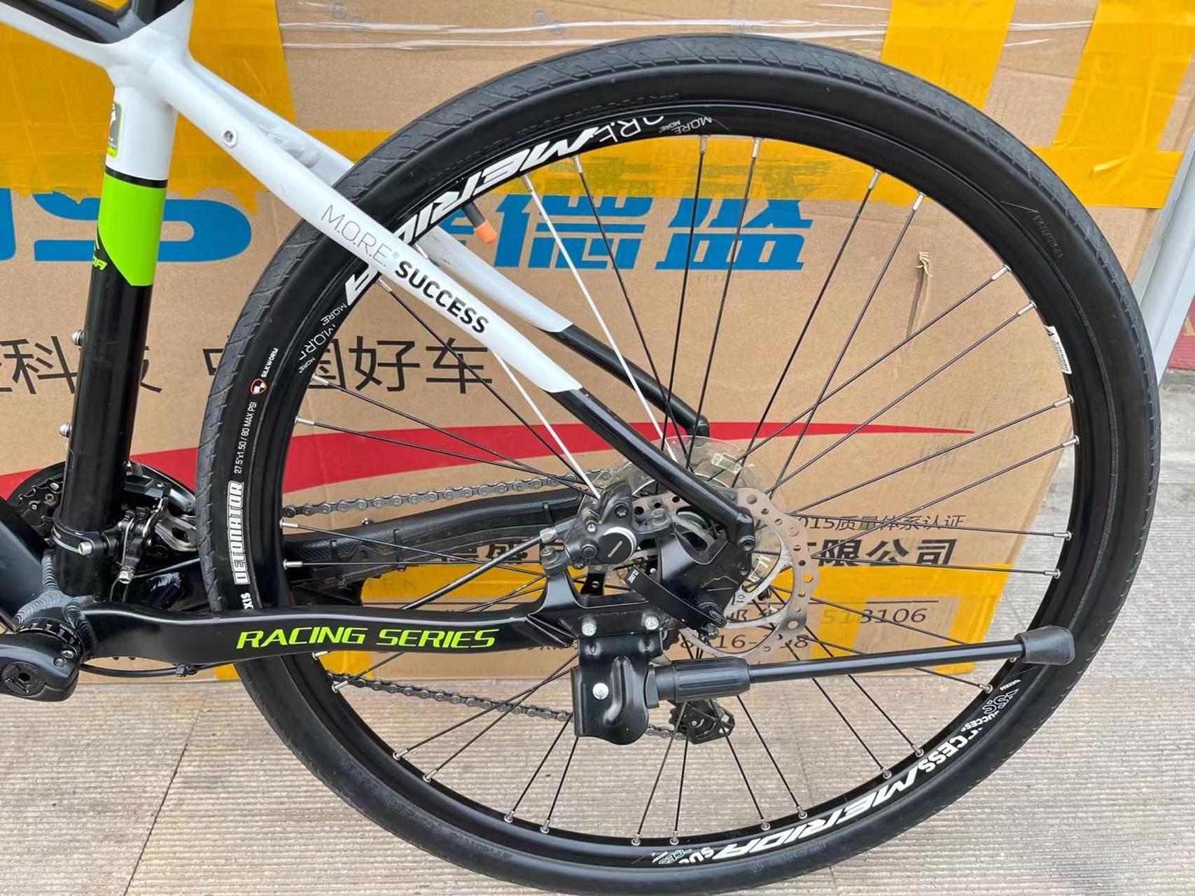 美利达战神730,30速油碟,610套件,线控锁死气压前叉,车架17轮径27.