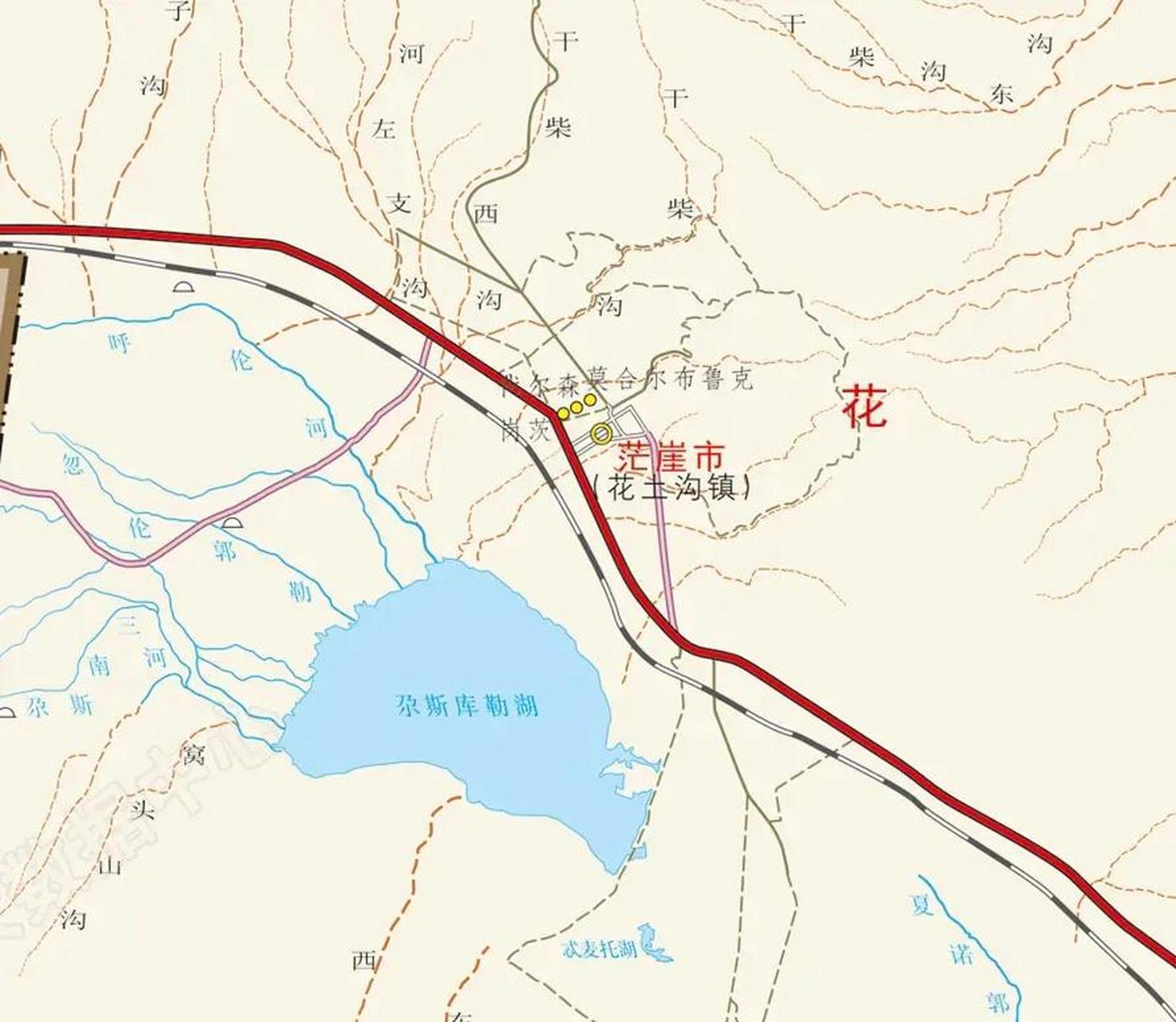 8万人口的城市——茫崖市,位于青海省西北部,别看这个市人口少,面积却