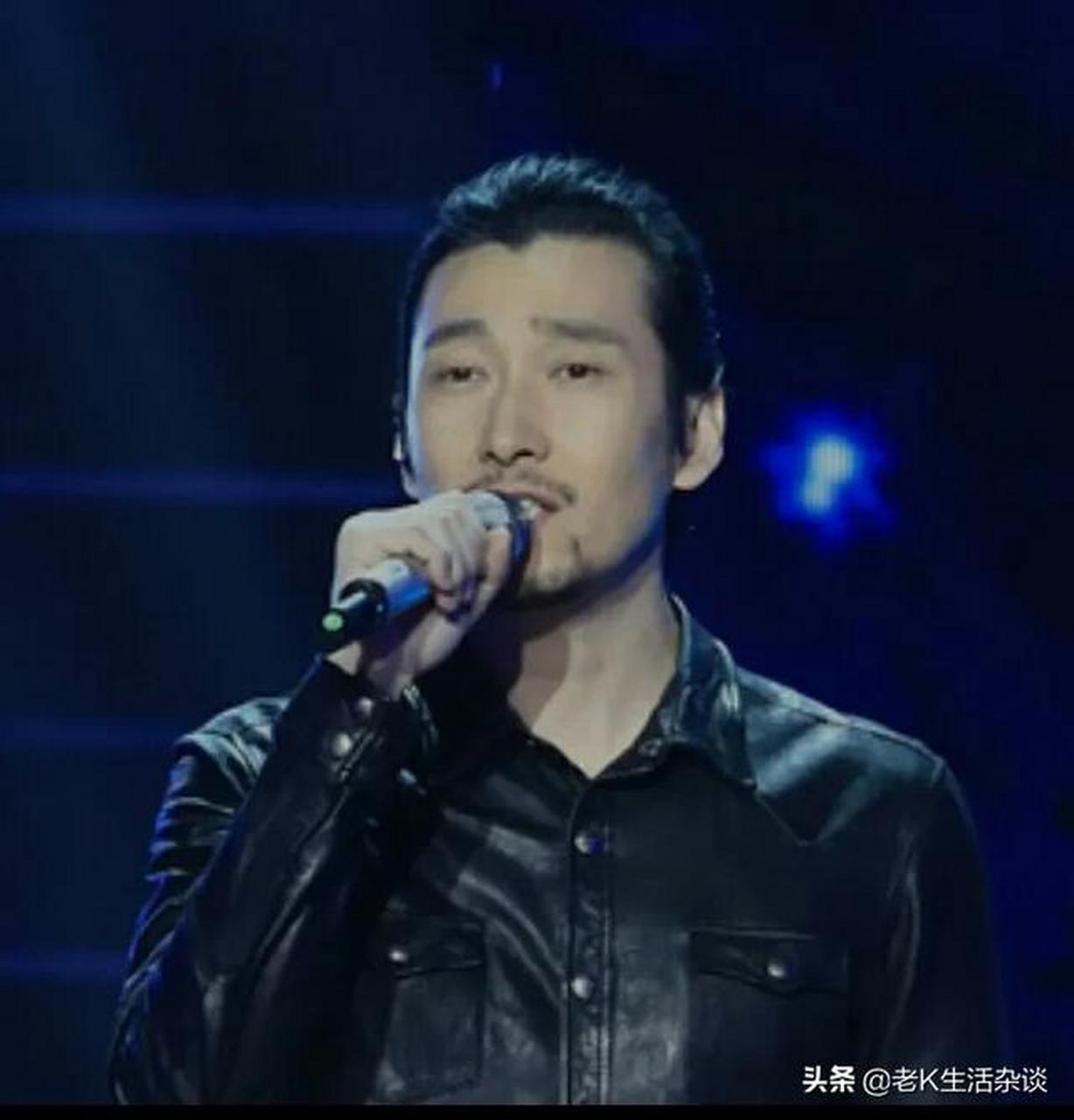 满江的《裙角飞扬》,现在听起来依然有着纯纯恋爱的味道,像初恋般甜美