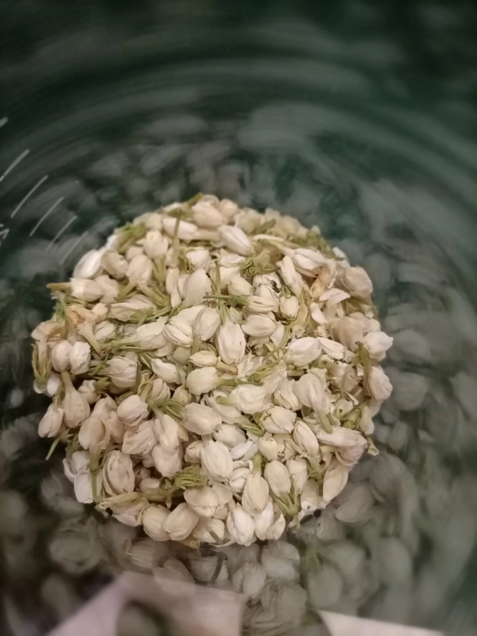 罗汉果茉莉花茶 罗汉果花具有清热凉血,滑肠排毒的功效,对改善咽痛