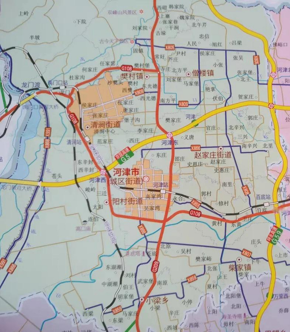 山西省河津市下辖4个街道,3个镇,2个乡,市区主要在城区街道,阳村街道