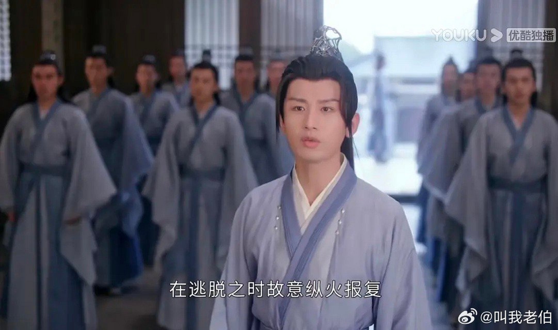 白敬亭和成毅共用一张脸,因为嘴巴都显得比较局促吧[思考]