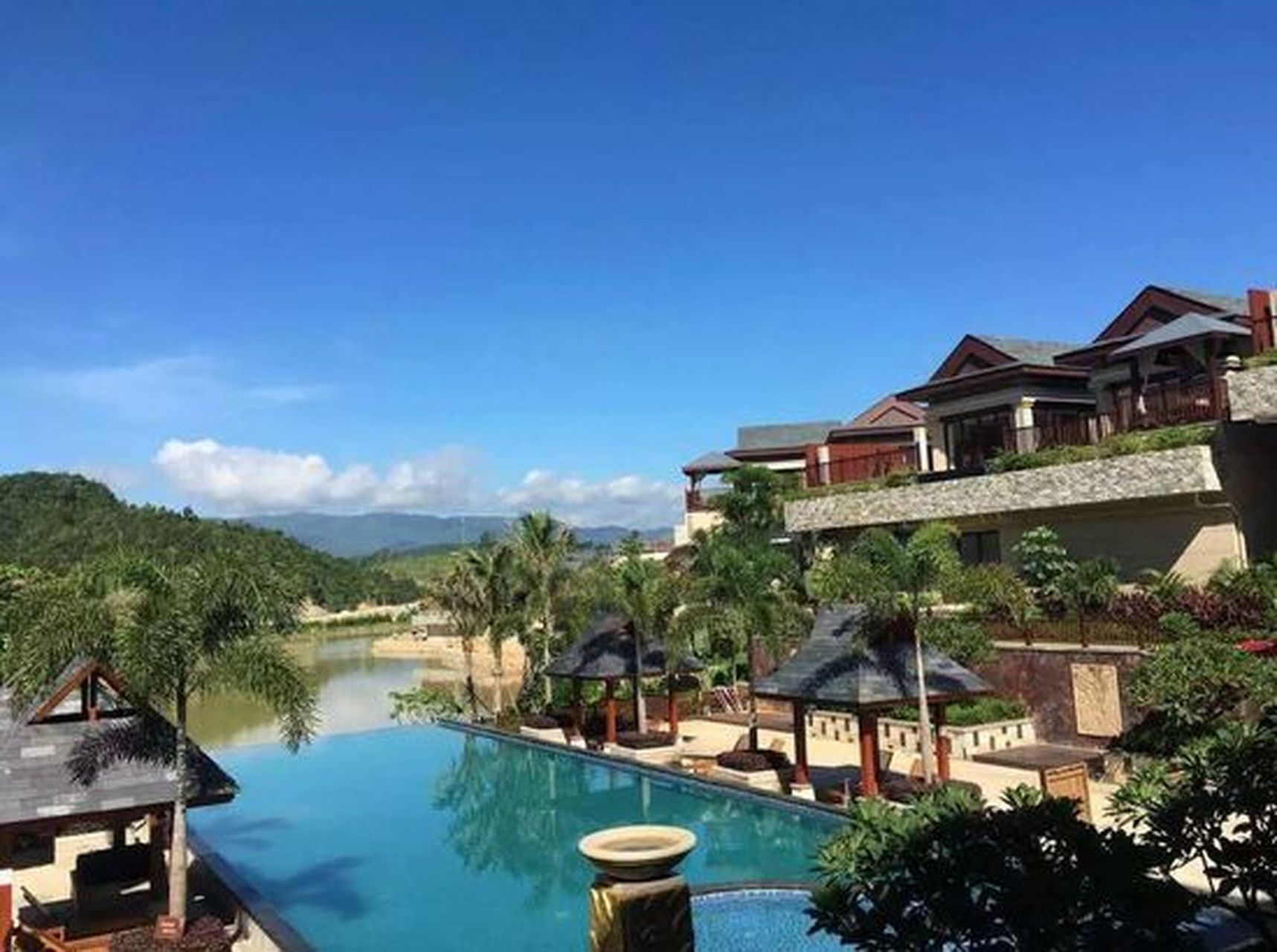 五指山水云居康养基地 五指山水云居康养基地坐落在海南五指山南圣镇