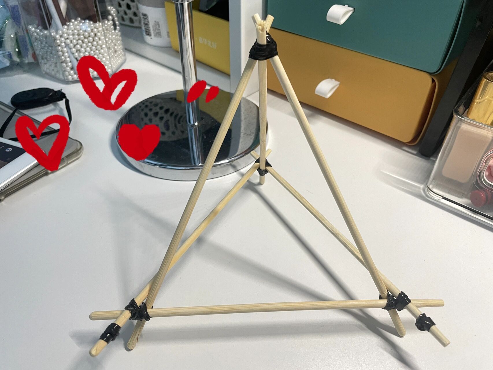 自制平板支架 用皮筋和一次性筷子就可以做的平板支架,节约买支架的钱