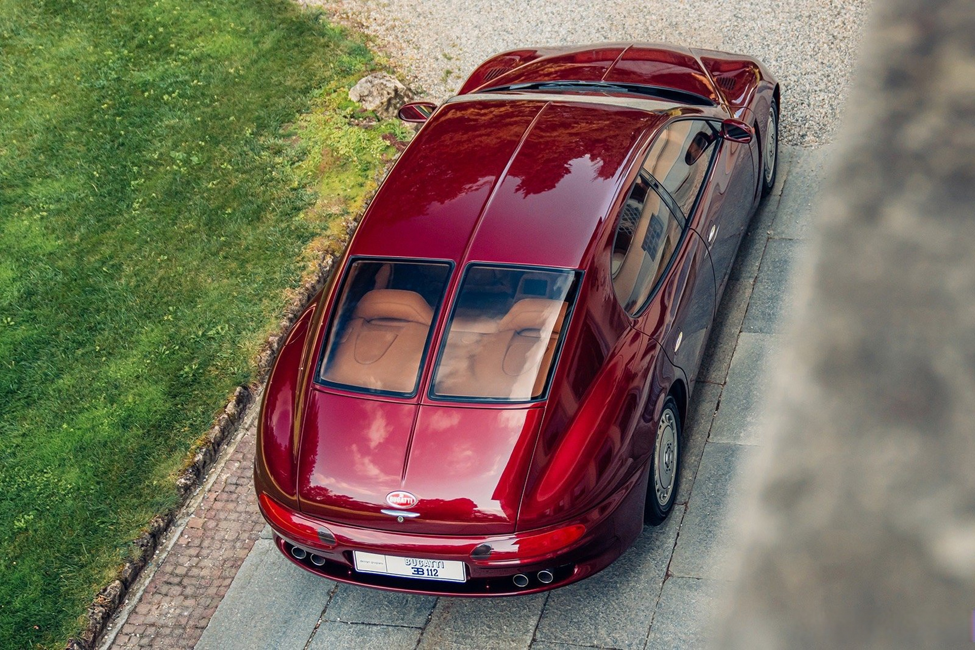 早[爱你]  30年前产的布加迪eb112,搭载6.0升v12发动机.