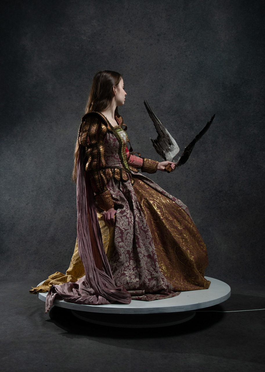 女孩和神鹰#遇见艺术##绘画参考