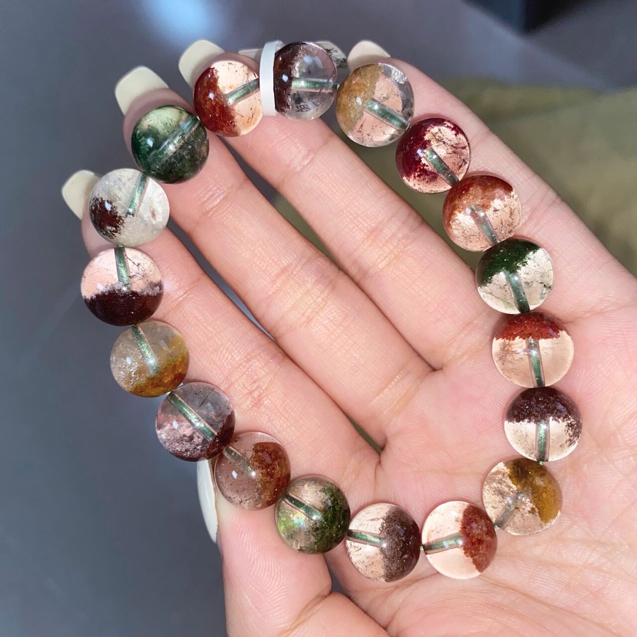 人生第一条水晶手链～四季幽灵 来～跟大家分享一下我人生第一次买的